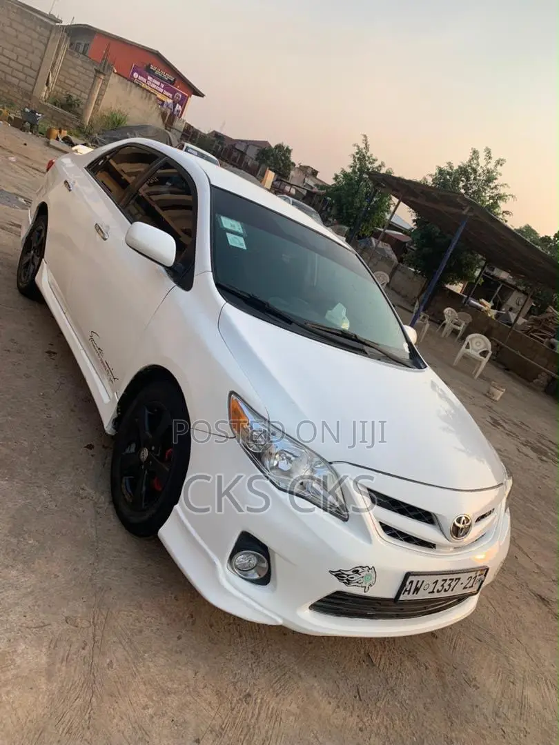 Toyota Corolla 2013 Silver