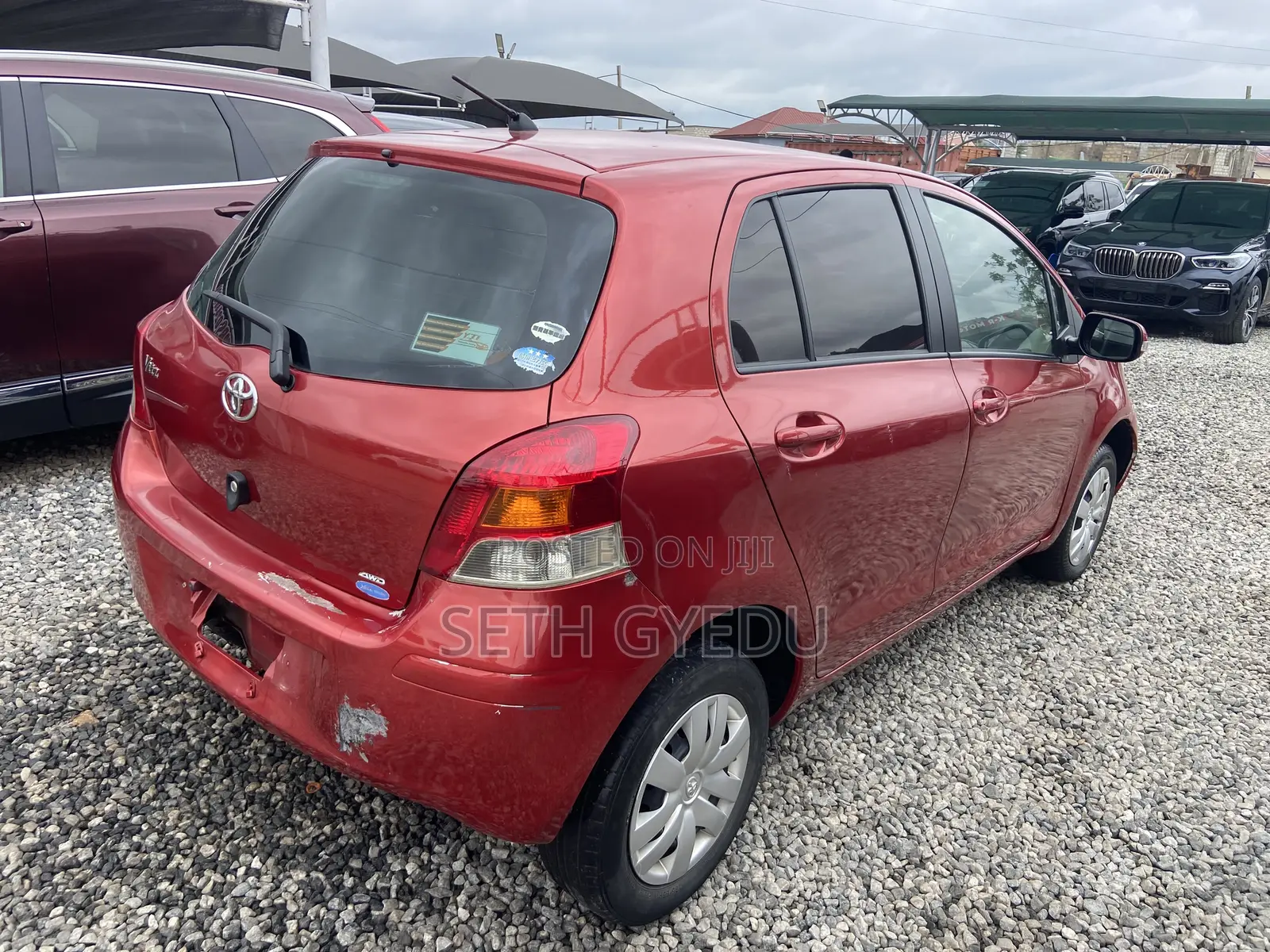 Toyota Vitz 2011 Red