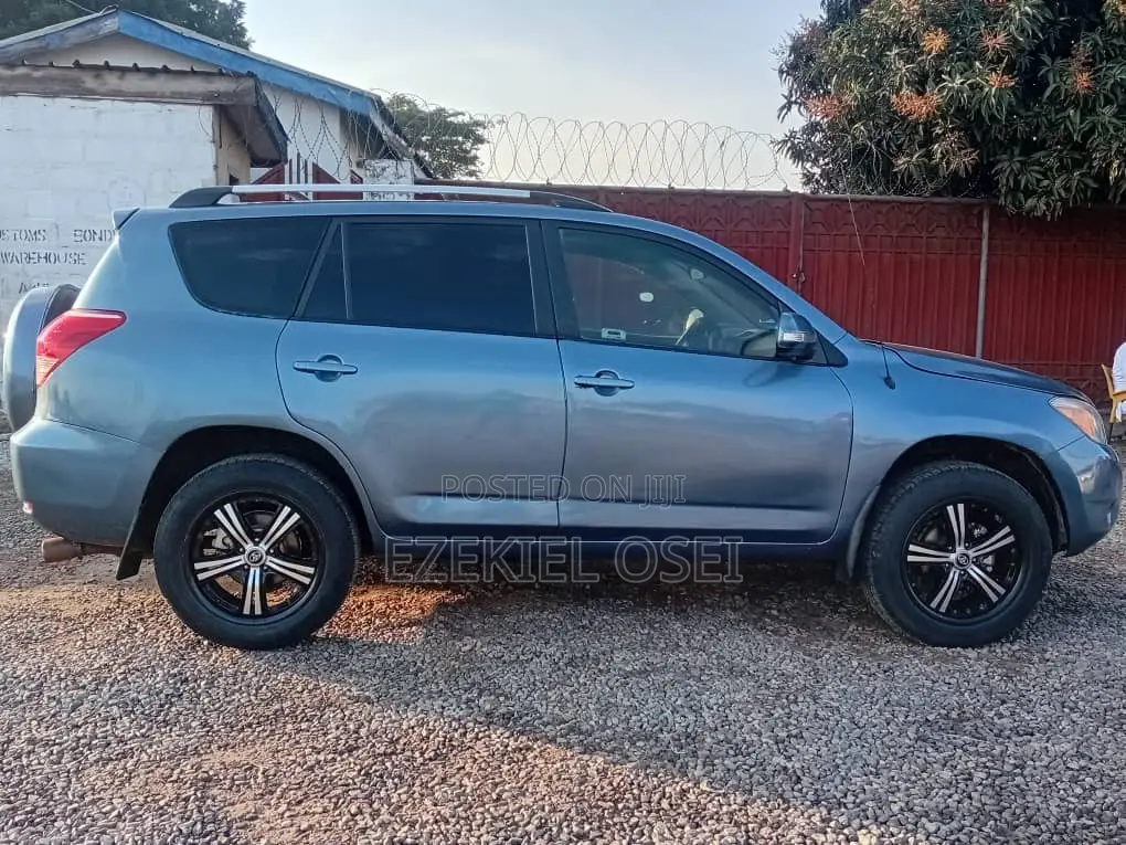 Toyota RAV4 2.5 2010 Blue