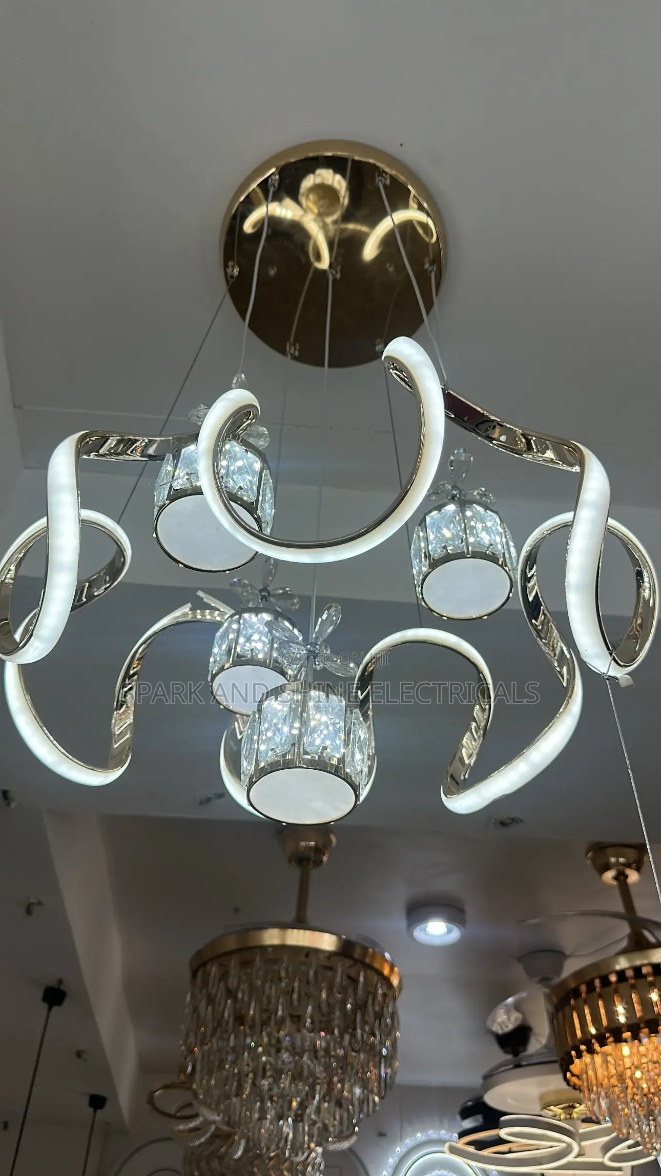 Modern Luxury LED Chandelier