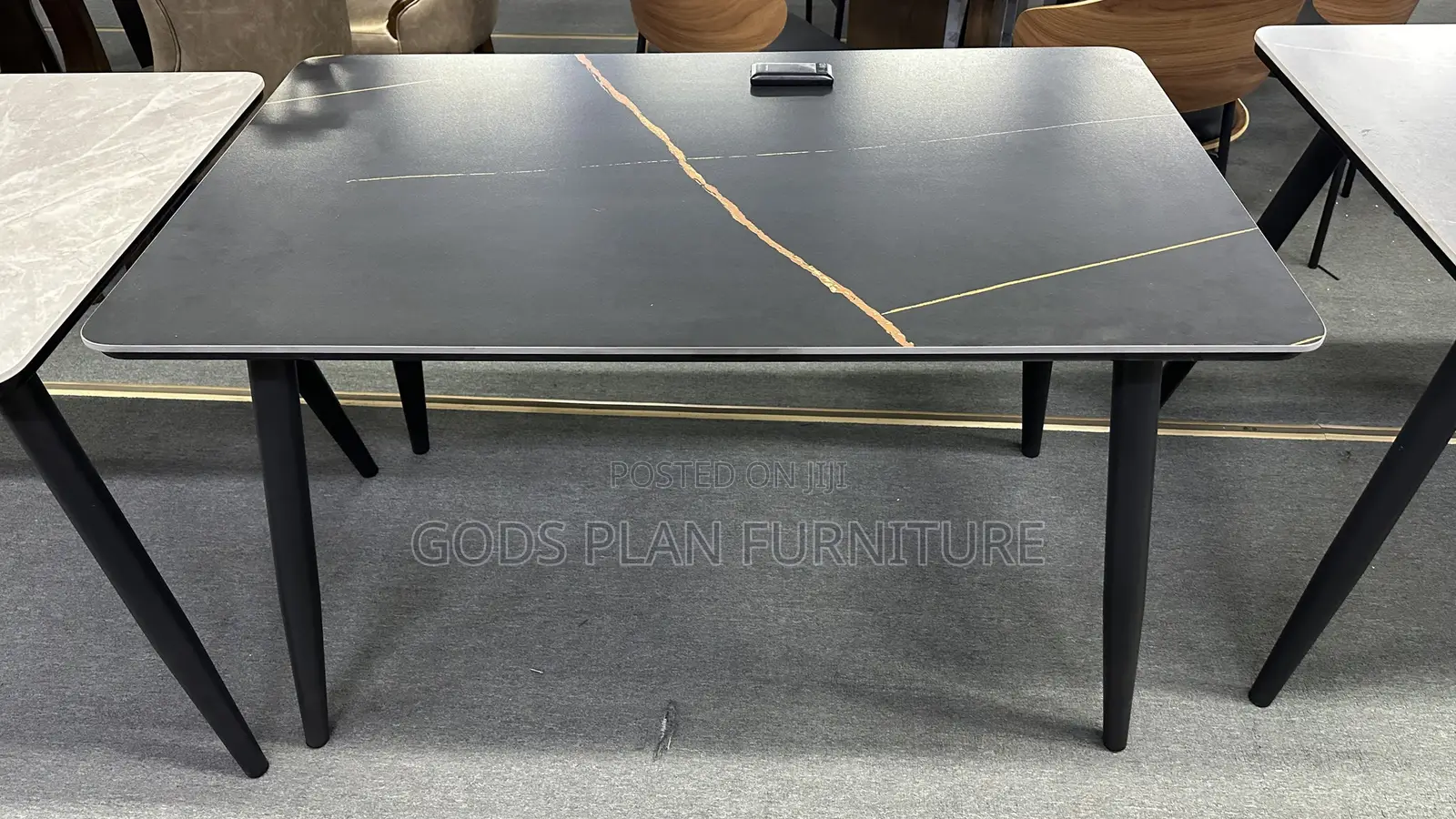 Modern 4-Seater Dining Table (B-2)