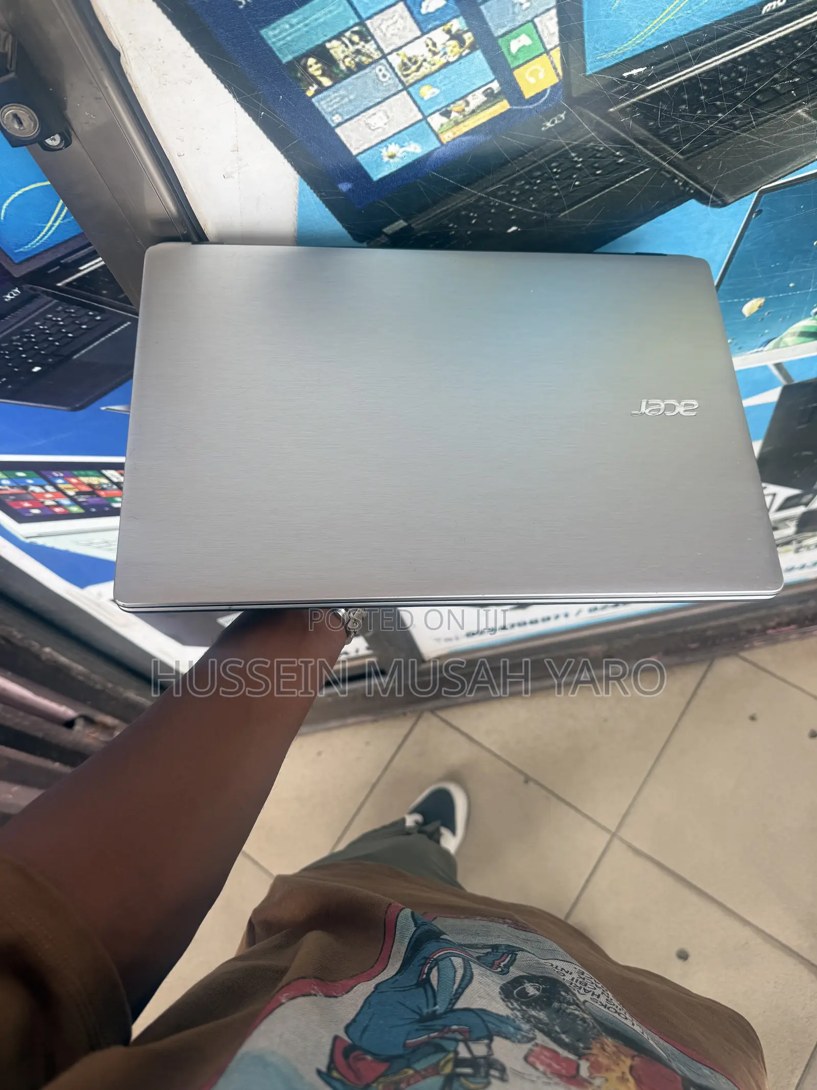 Laptop Acer Aspire E5-571 4GB Intel Core i3 HDD 320GB