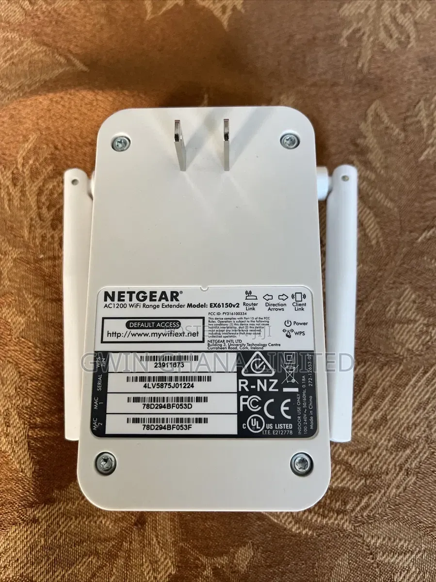 NetGear Wi-Fi Range Extender EX2700 - 800 Sq Ft and 10 Devices