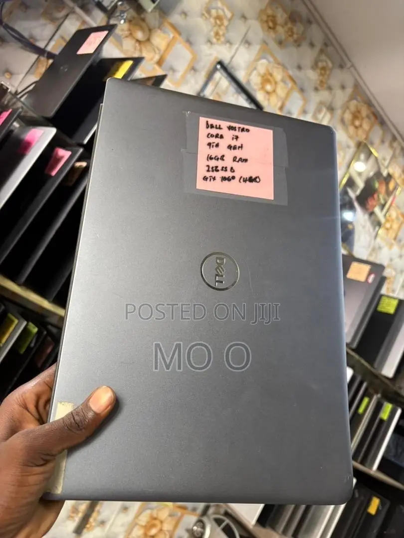 Laptop Dell Vostro 7510 16GB Intel Core i7 SSD 256GB