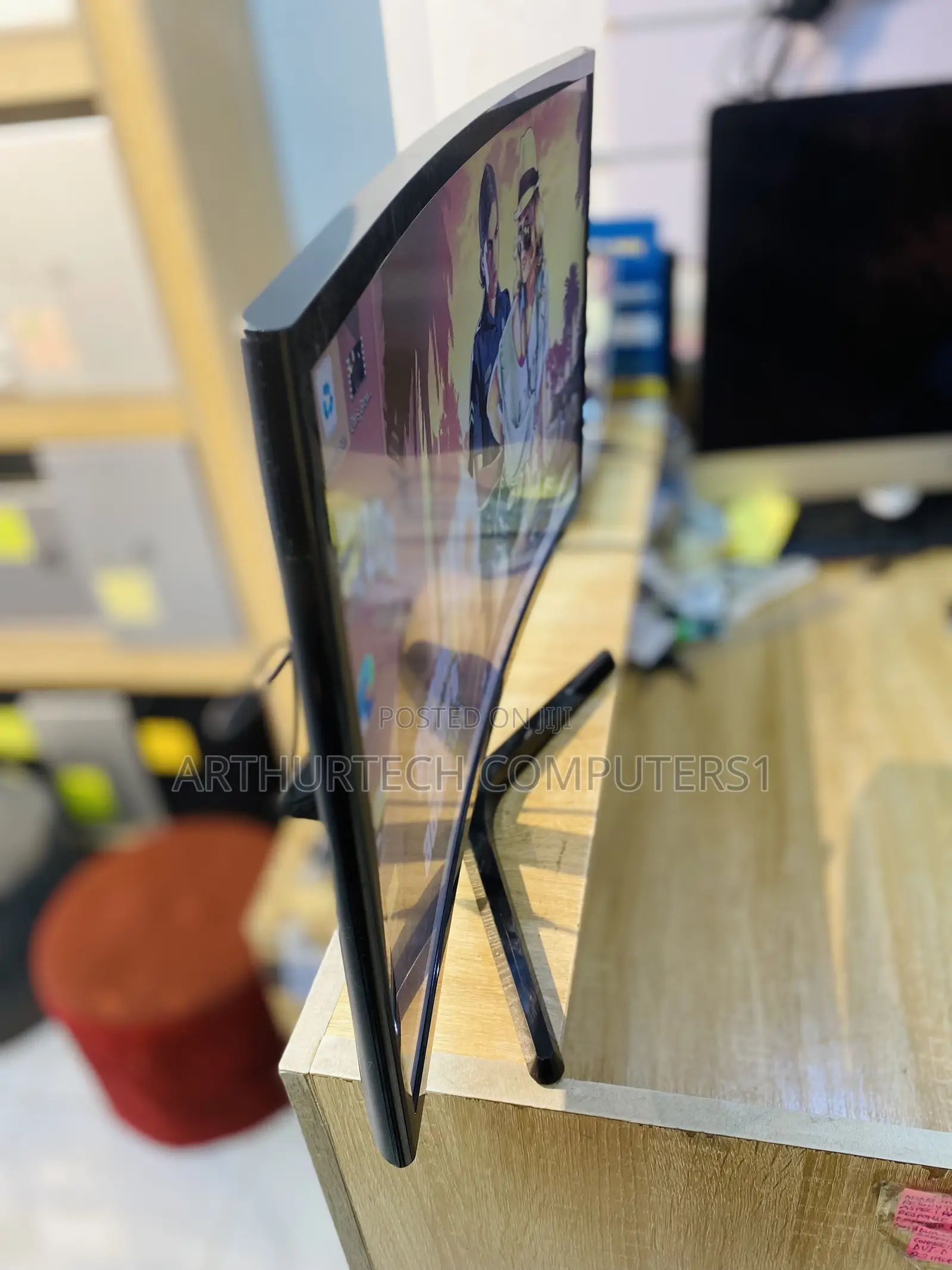 Samsung Curved Monitor 24 Inches
