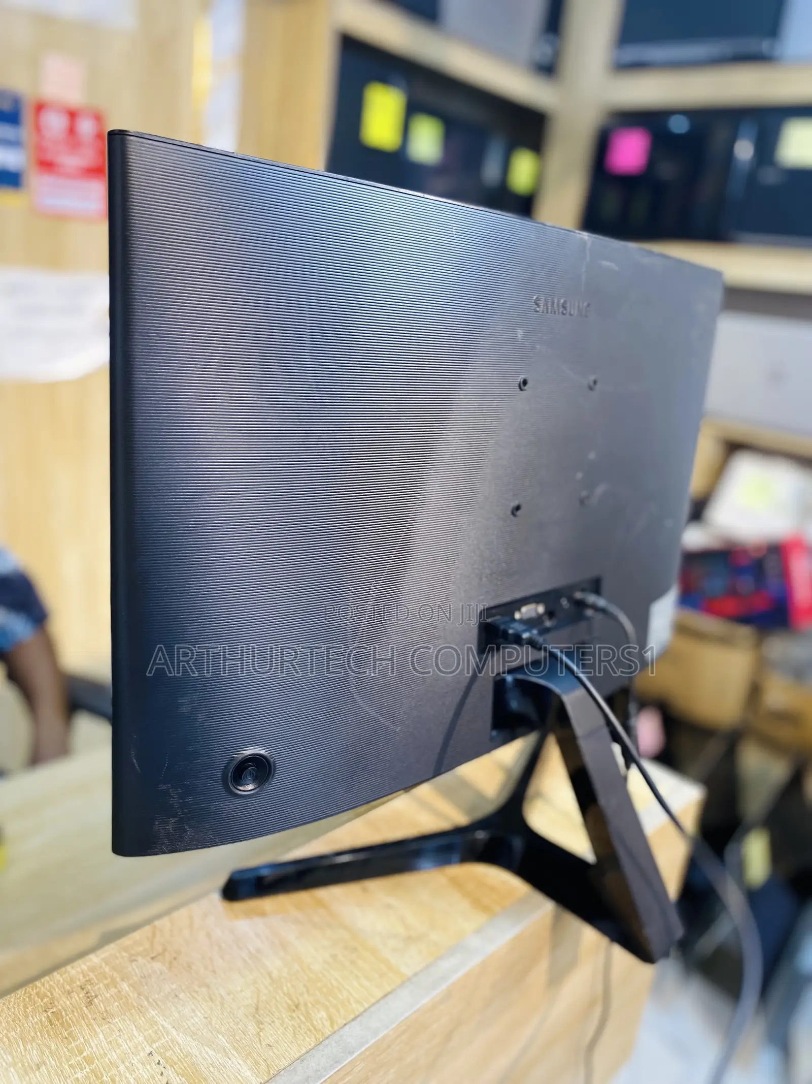 Samsung Curved Monitor 24 Inches