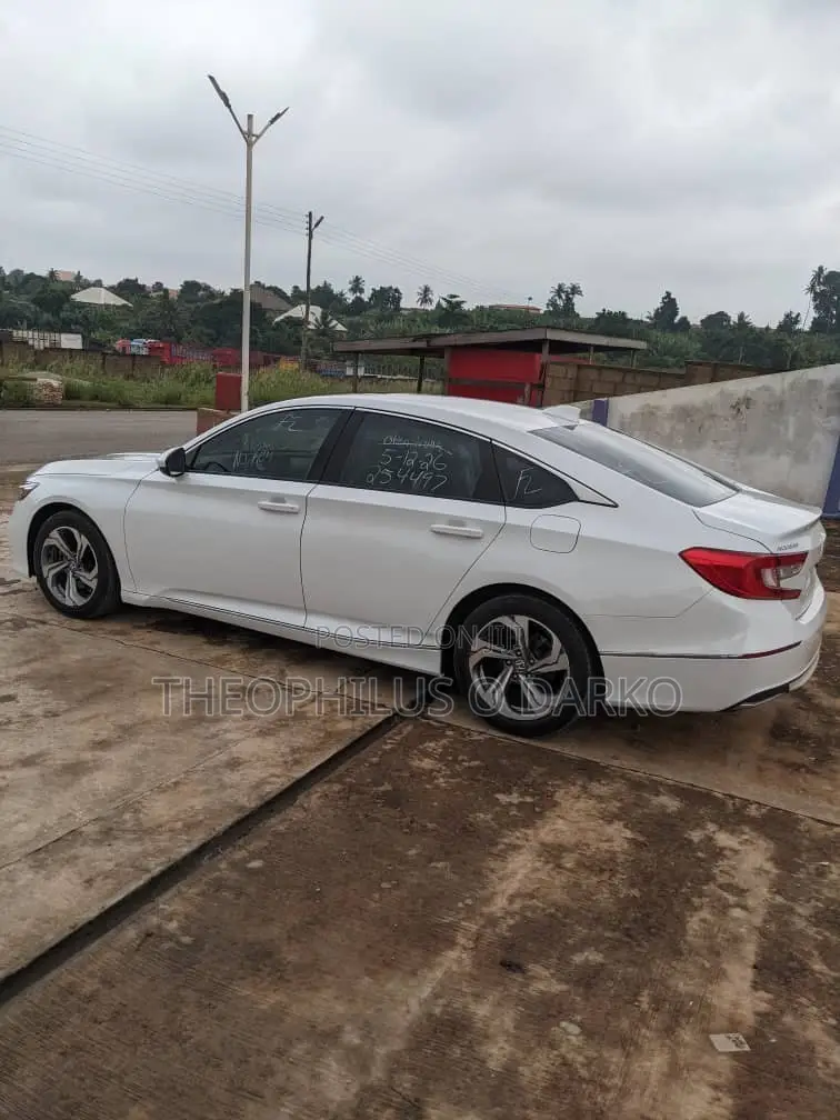 Honda Accord 2019 White