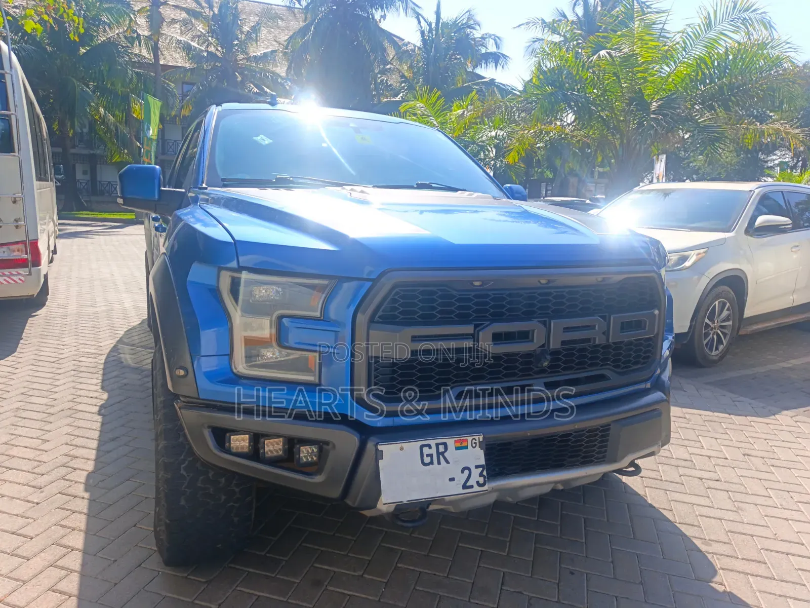 Ford F-150 Raptor 2023 Blue