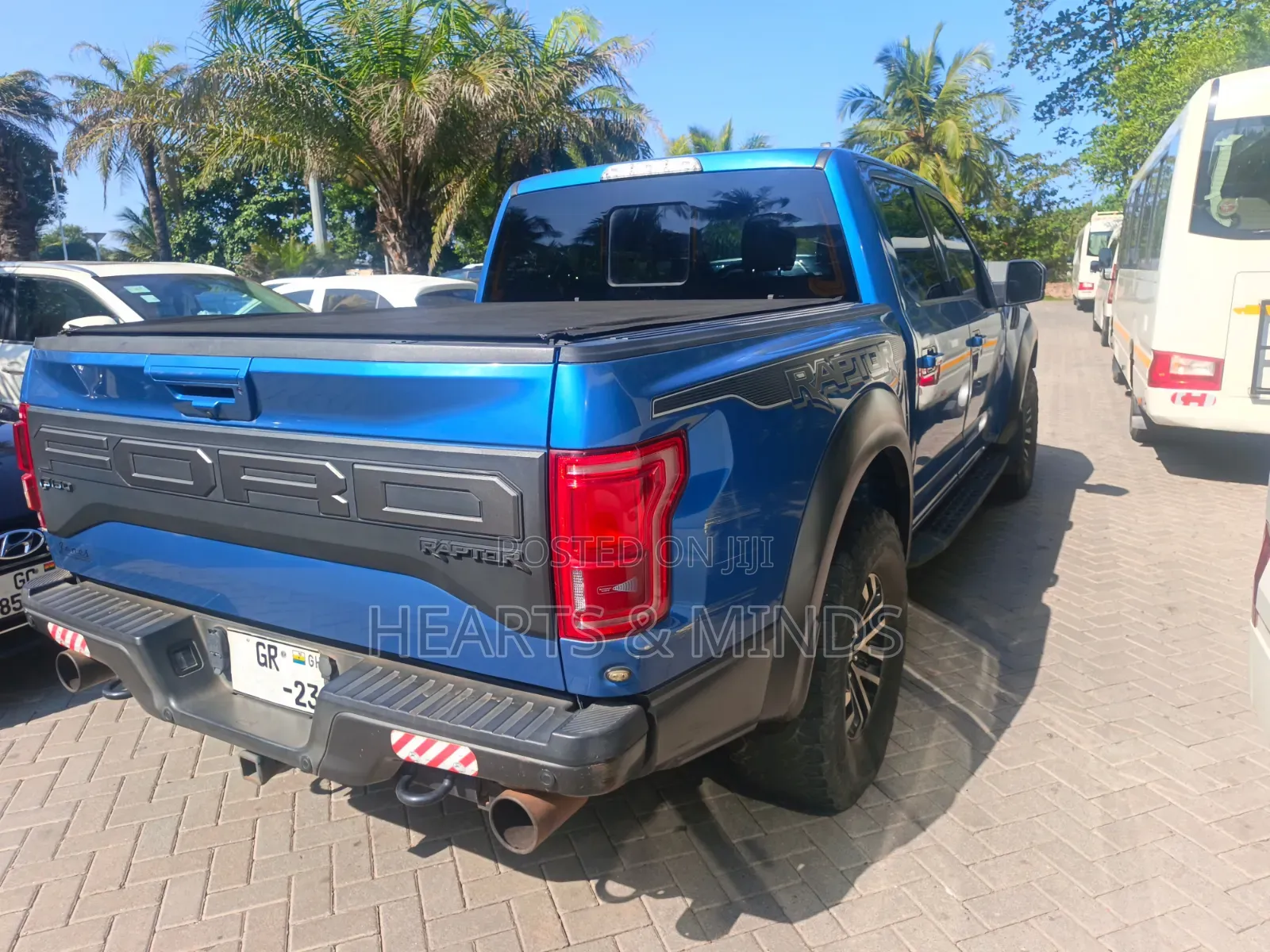 Ford F-150 Raptor 2023 Blue
