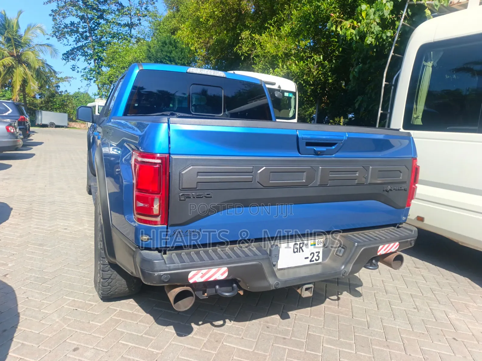 Ford F-150 Raptor 2023 Blue