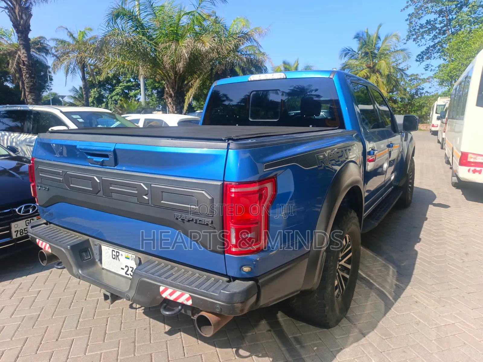Ford F-150 Raptor 2023 Blue