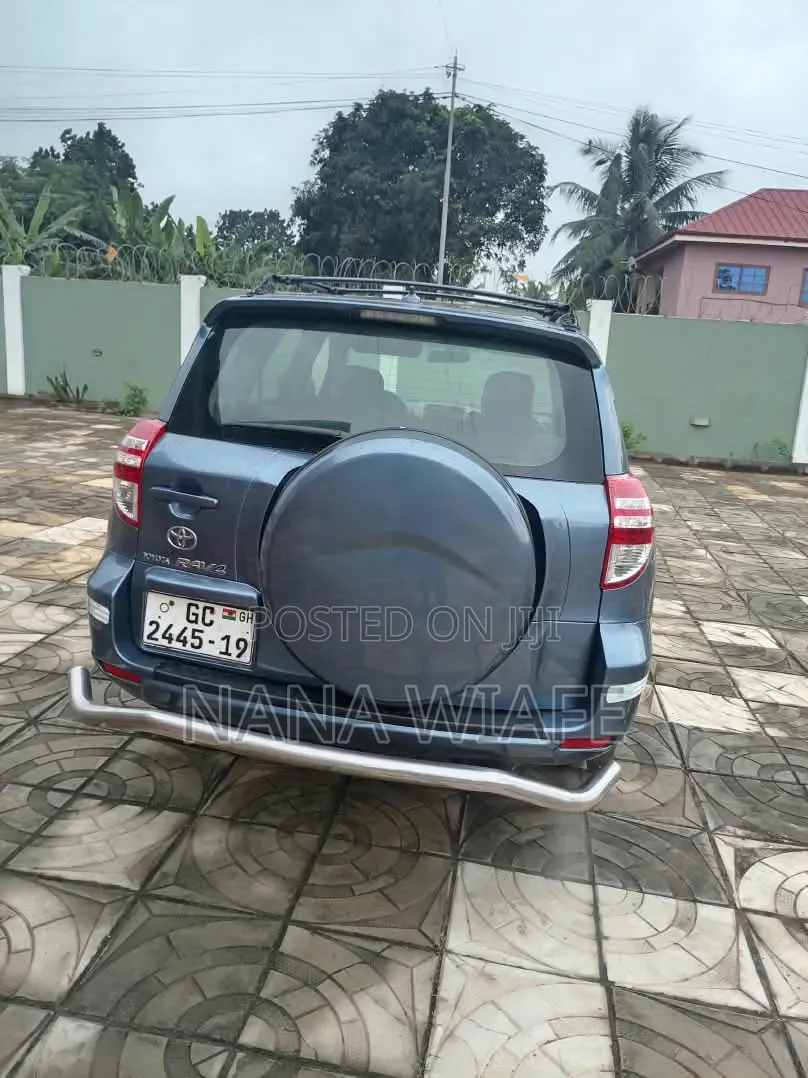 Toyota RAV4 2012 Brown