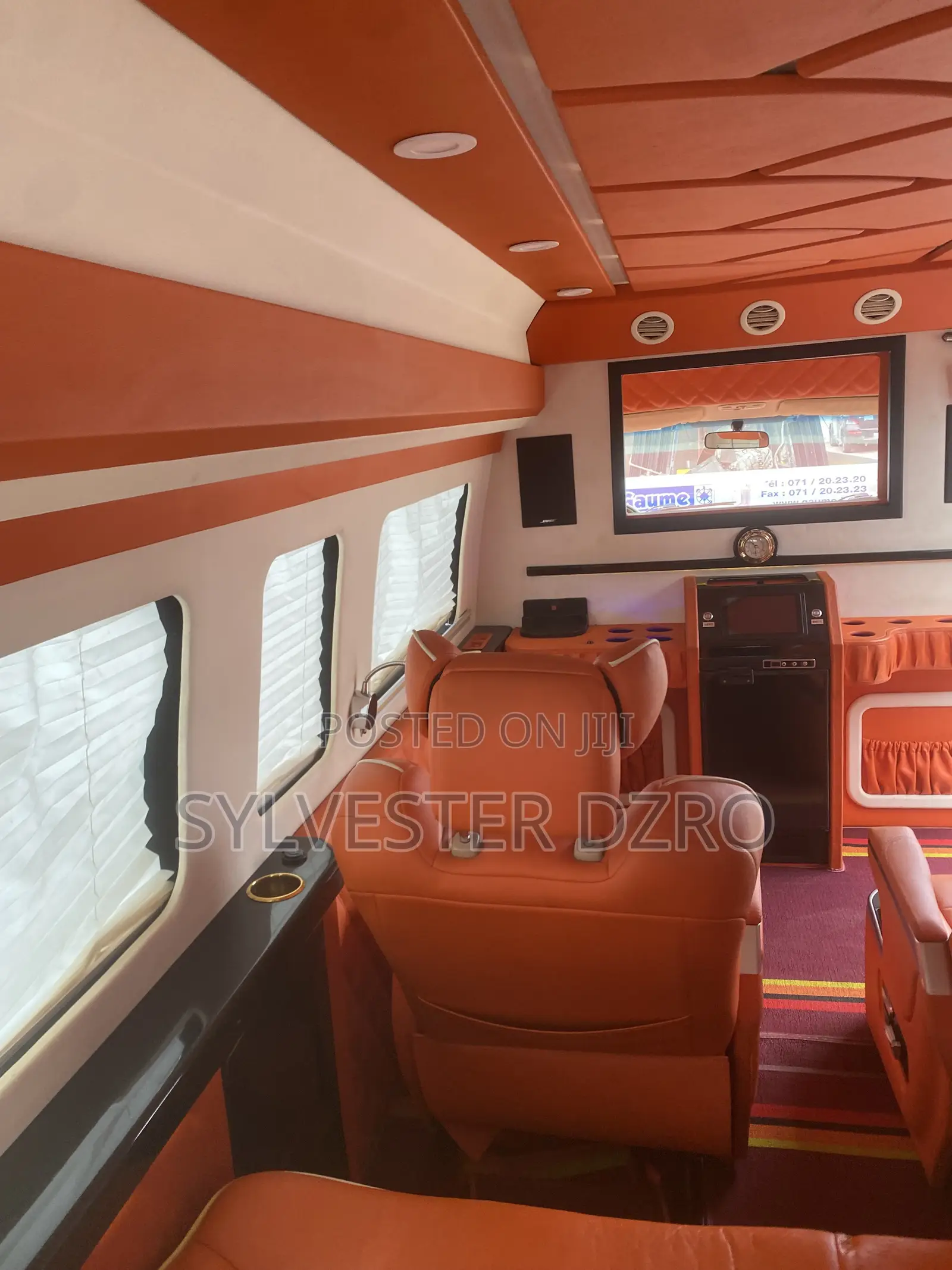 Toyota HiAce 2012 Black