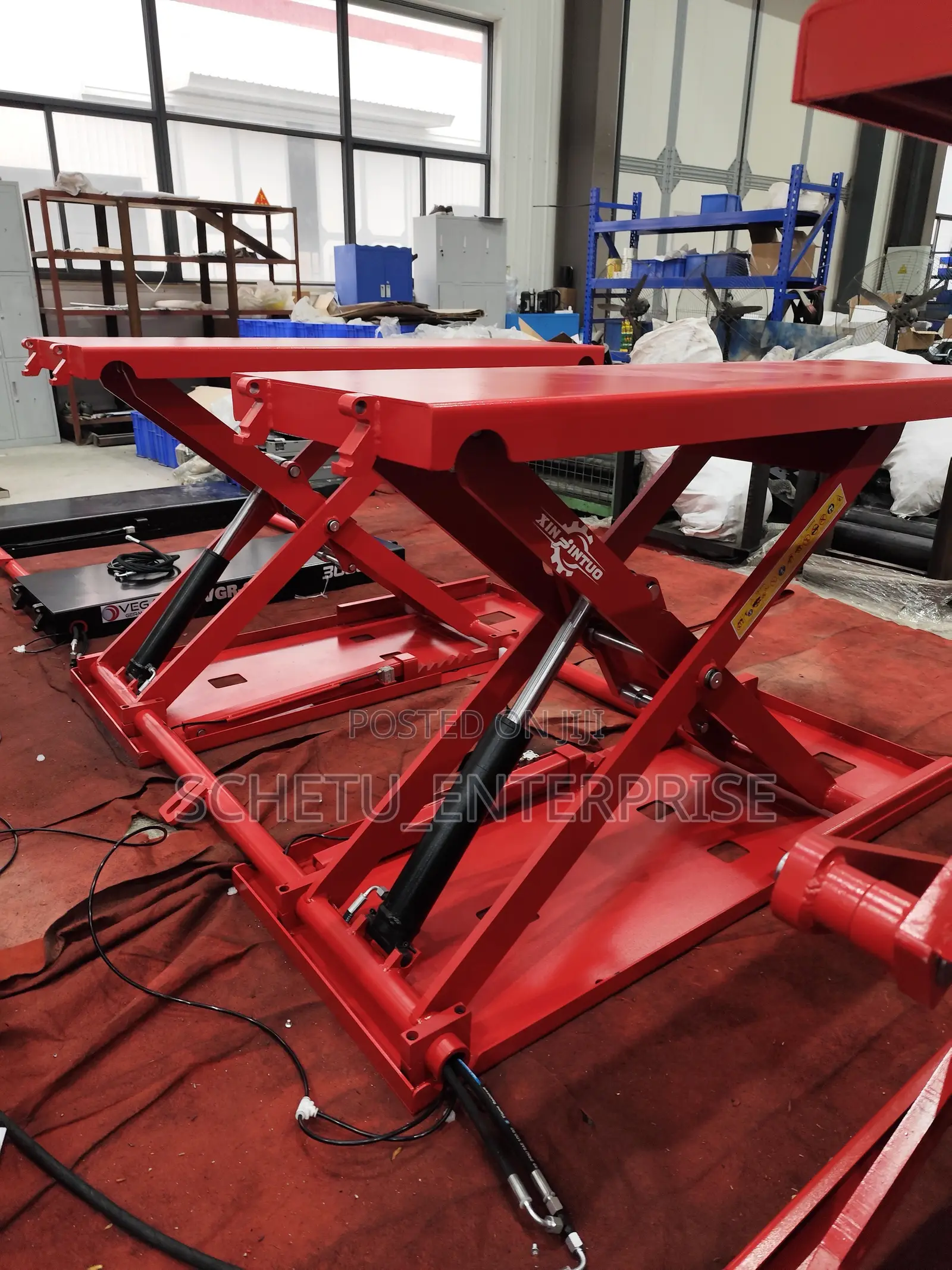 Scissor Car Lift With Control Panel