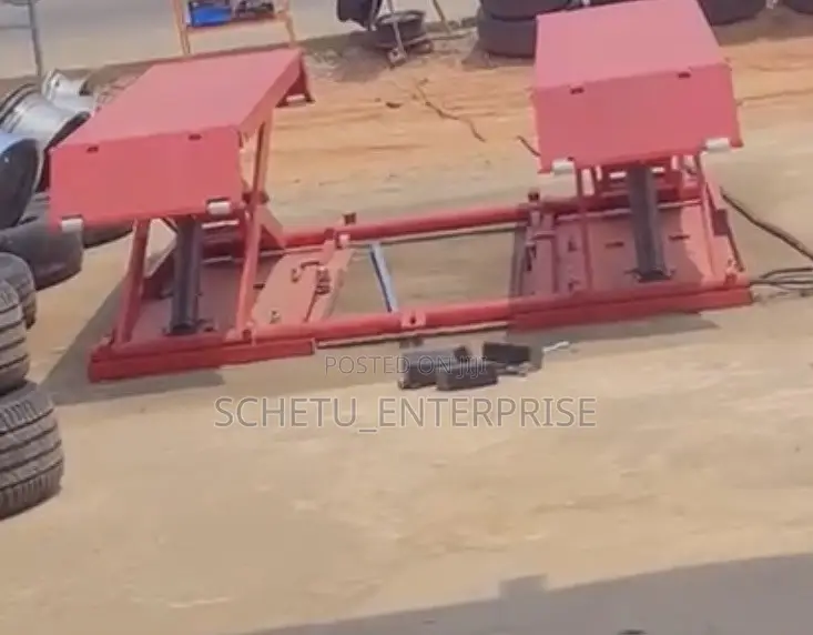 Scissor Car Lift With Control Panel