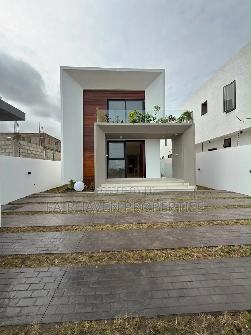 4bdrm House in East Legon Hills for sale