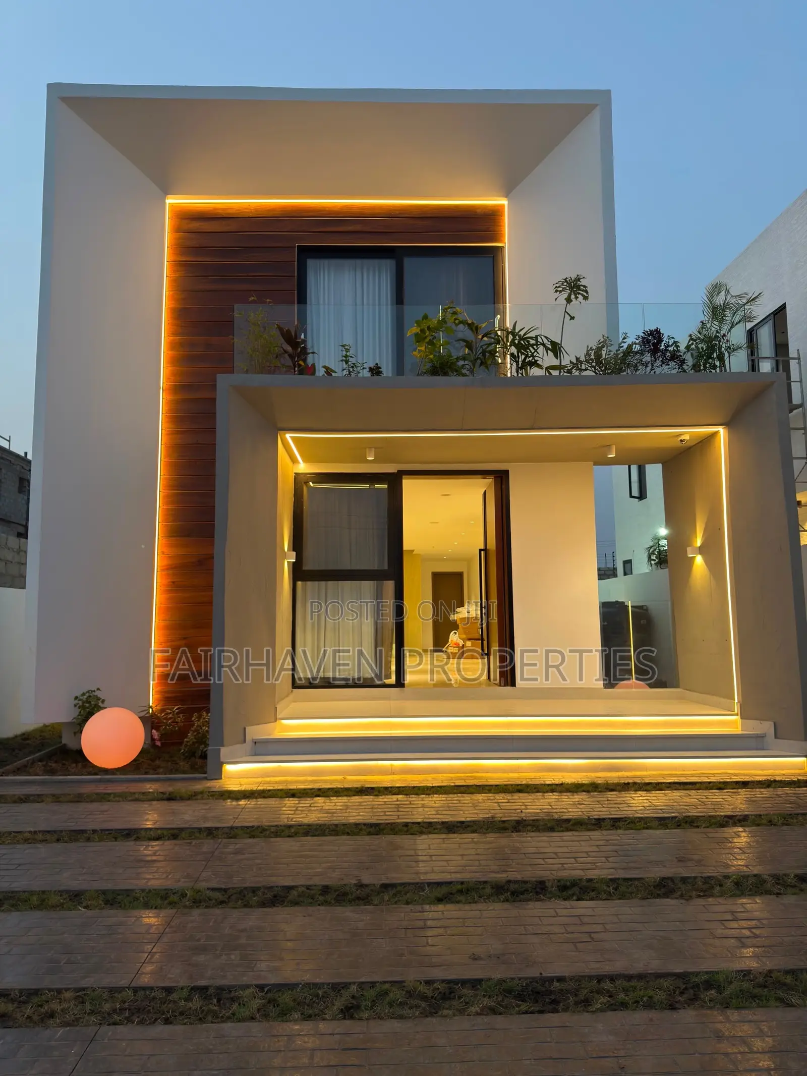 4bdrm House in East Legon Hills for sale