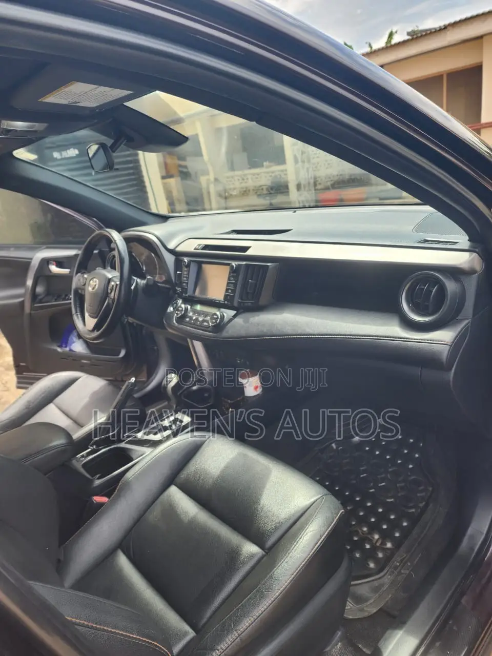 Toyota RAV4 SE 4dr SUV (2.5L 4cyl 6A) 2018 Maroon