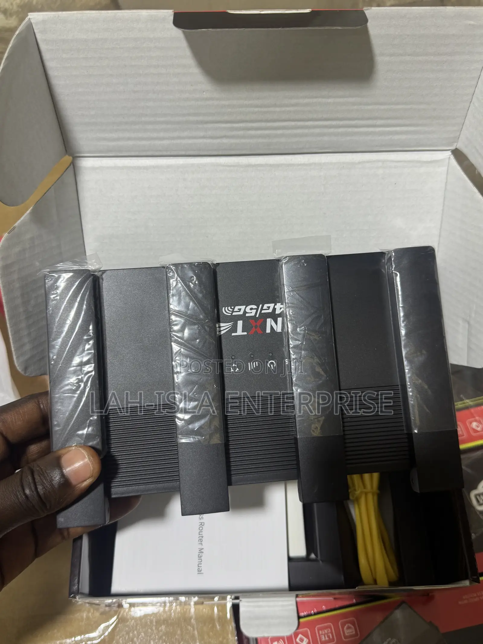 DNXT 4g/5g WiFi 6 Router 5000mAh Battery 300Mbps