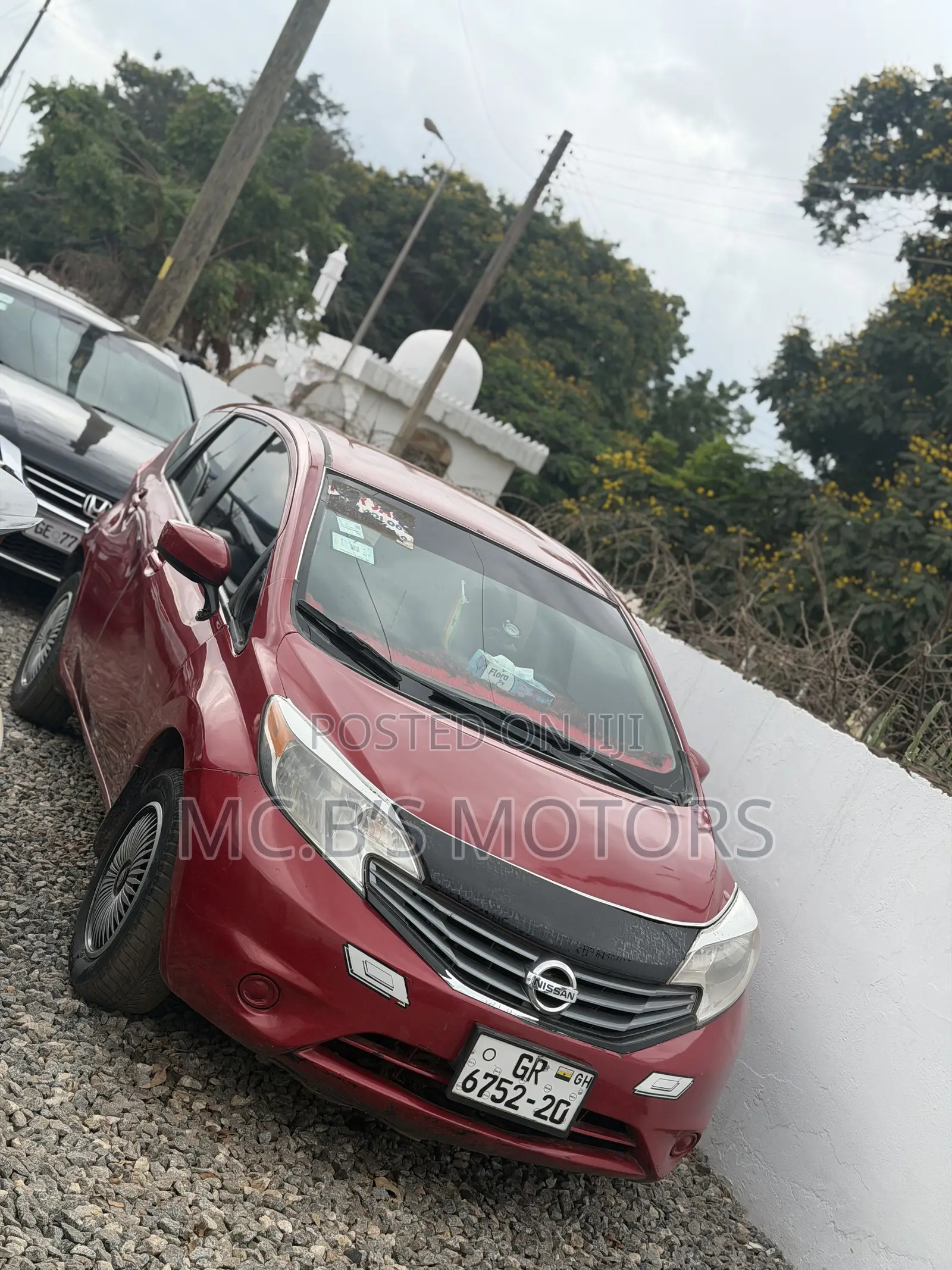 Nissan Versa 2015 Red