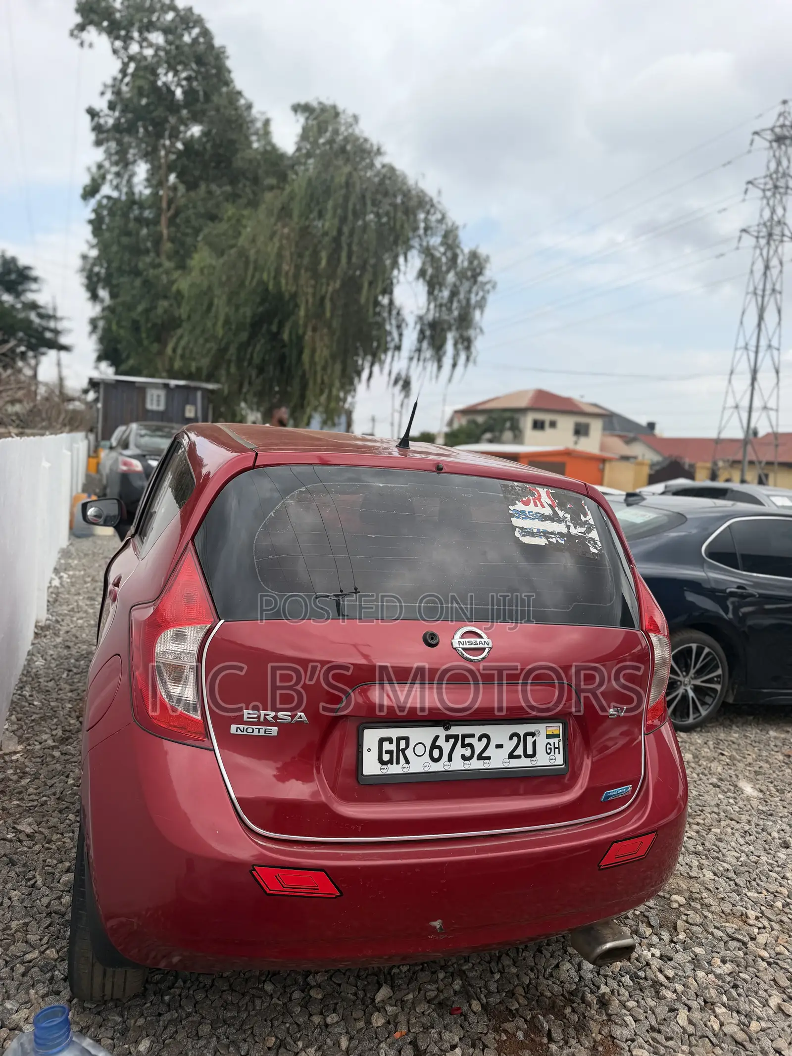 Nissan Versa 2015 Red