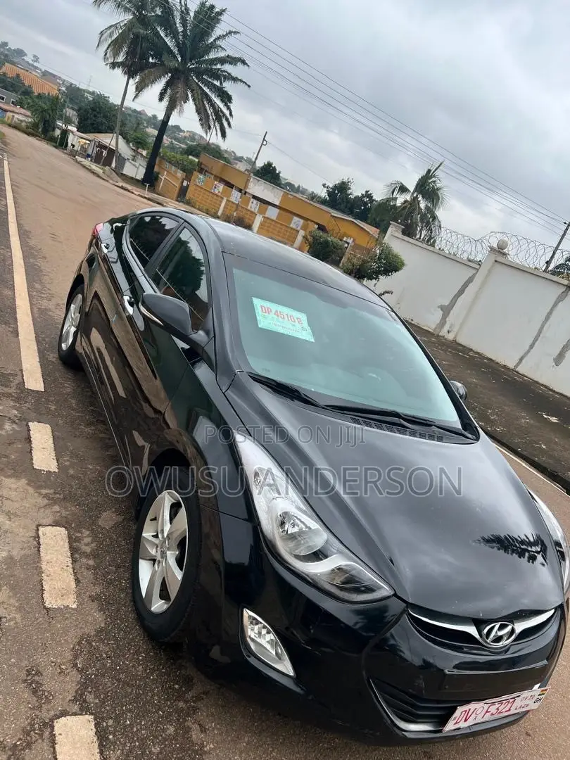 Hyundai Avante 2013 Black