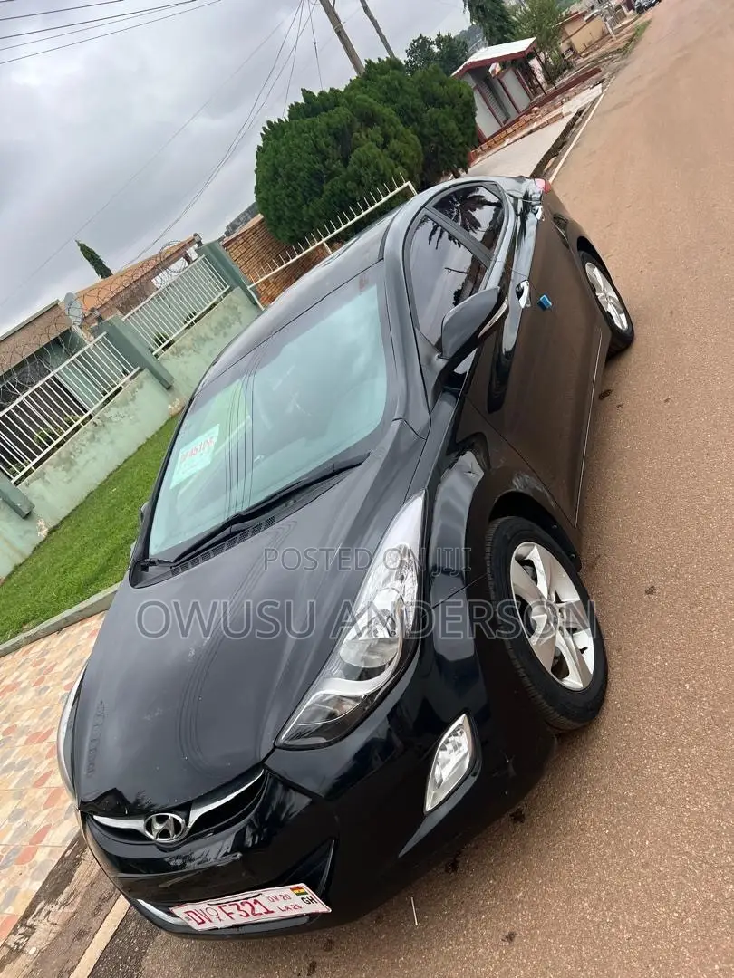 Hyundai Avante 2013 Black