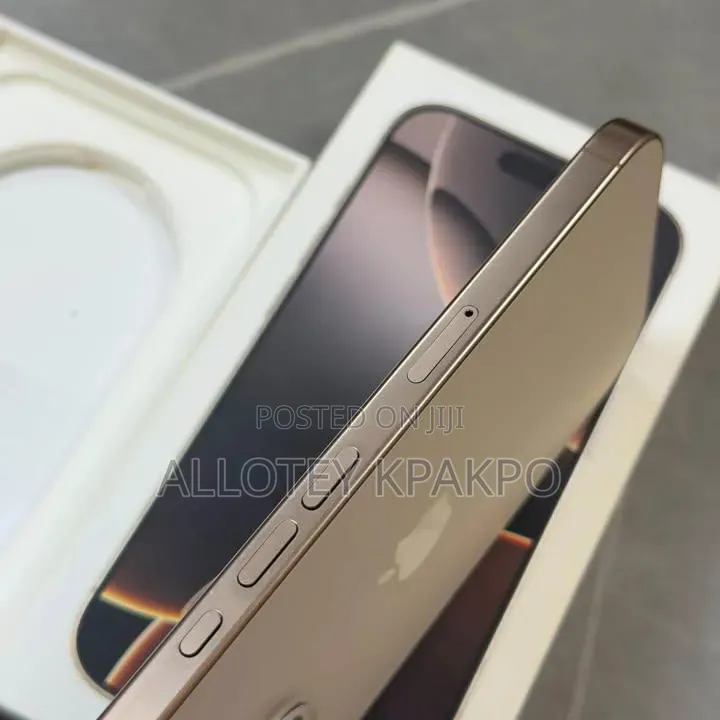 Apple iPhone 16 Pro Max 256 GB Gold