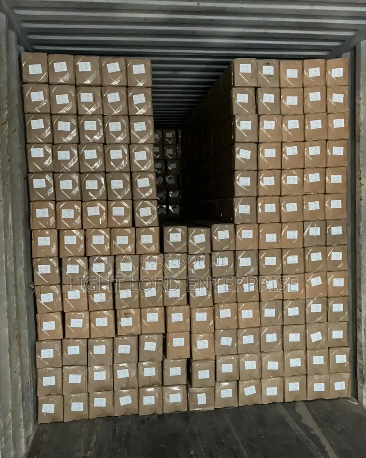 Mature Confident Aluminum Profiles at Affordable Prices