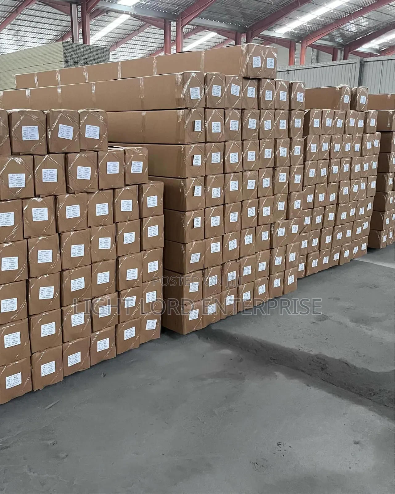 Mature Confident Aluminum Profiles at Affordable Prices
