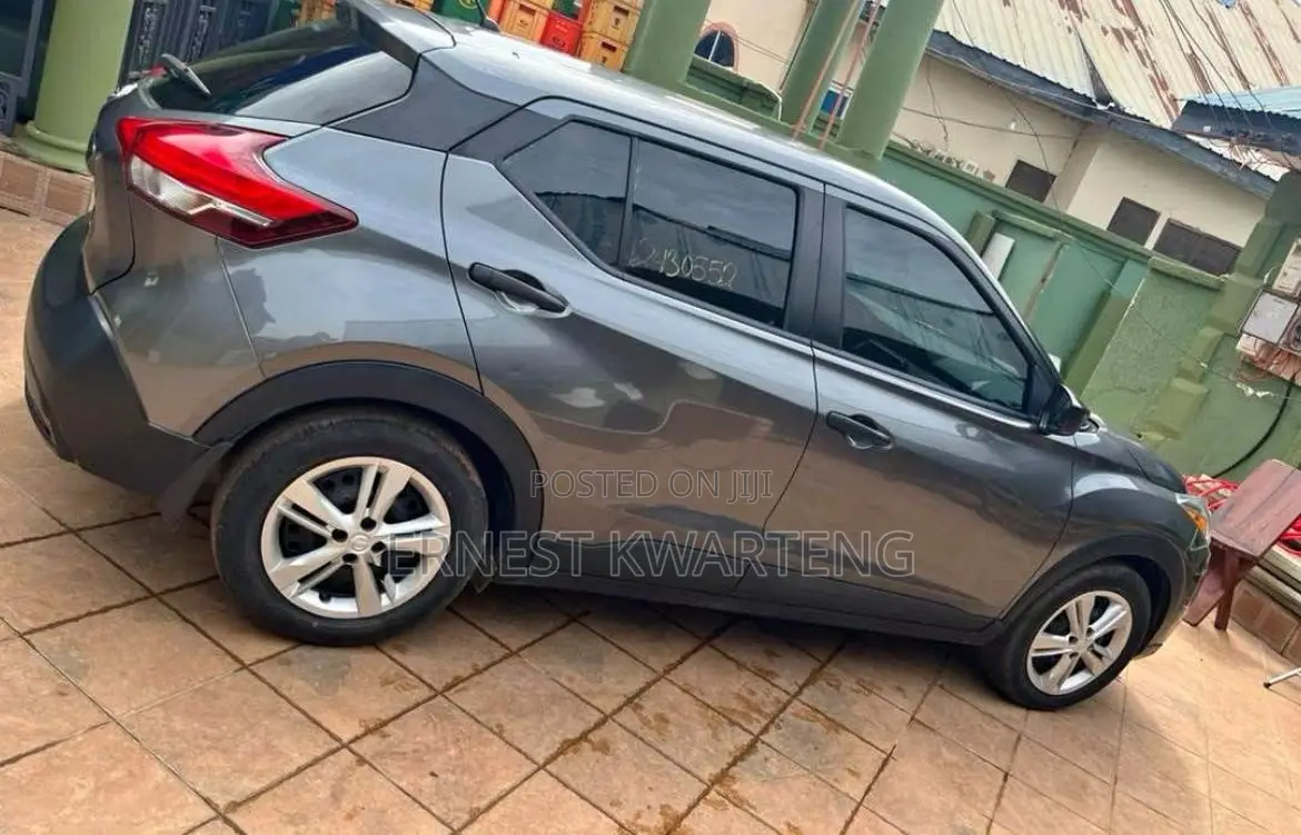 Nissan Kicks 2018 Gray