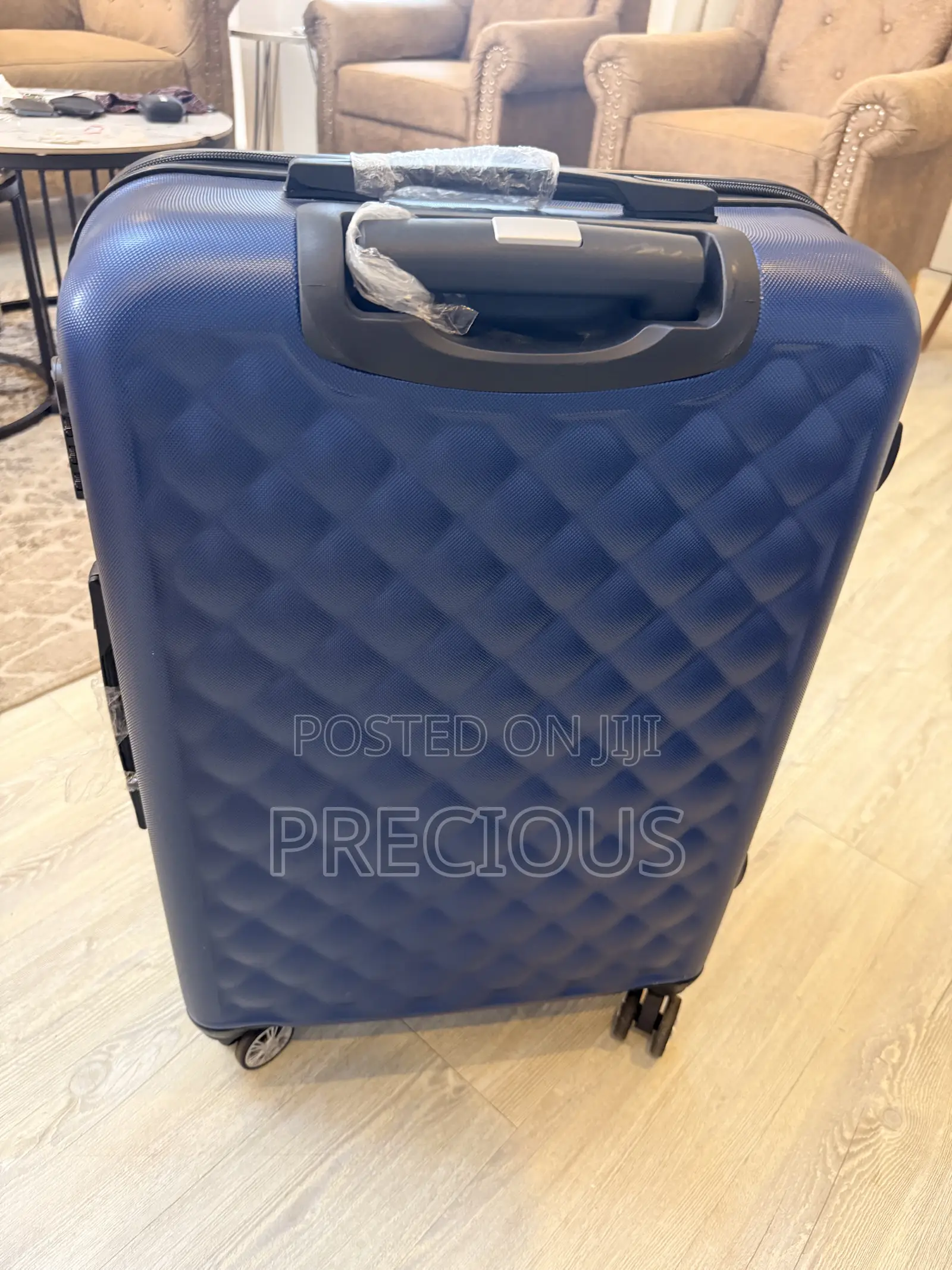 22-Inch Hard Shell 4-Wheel Travelling Suitcase – Navy Blue