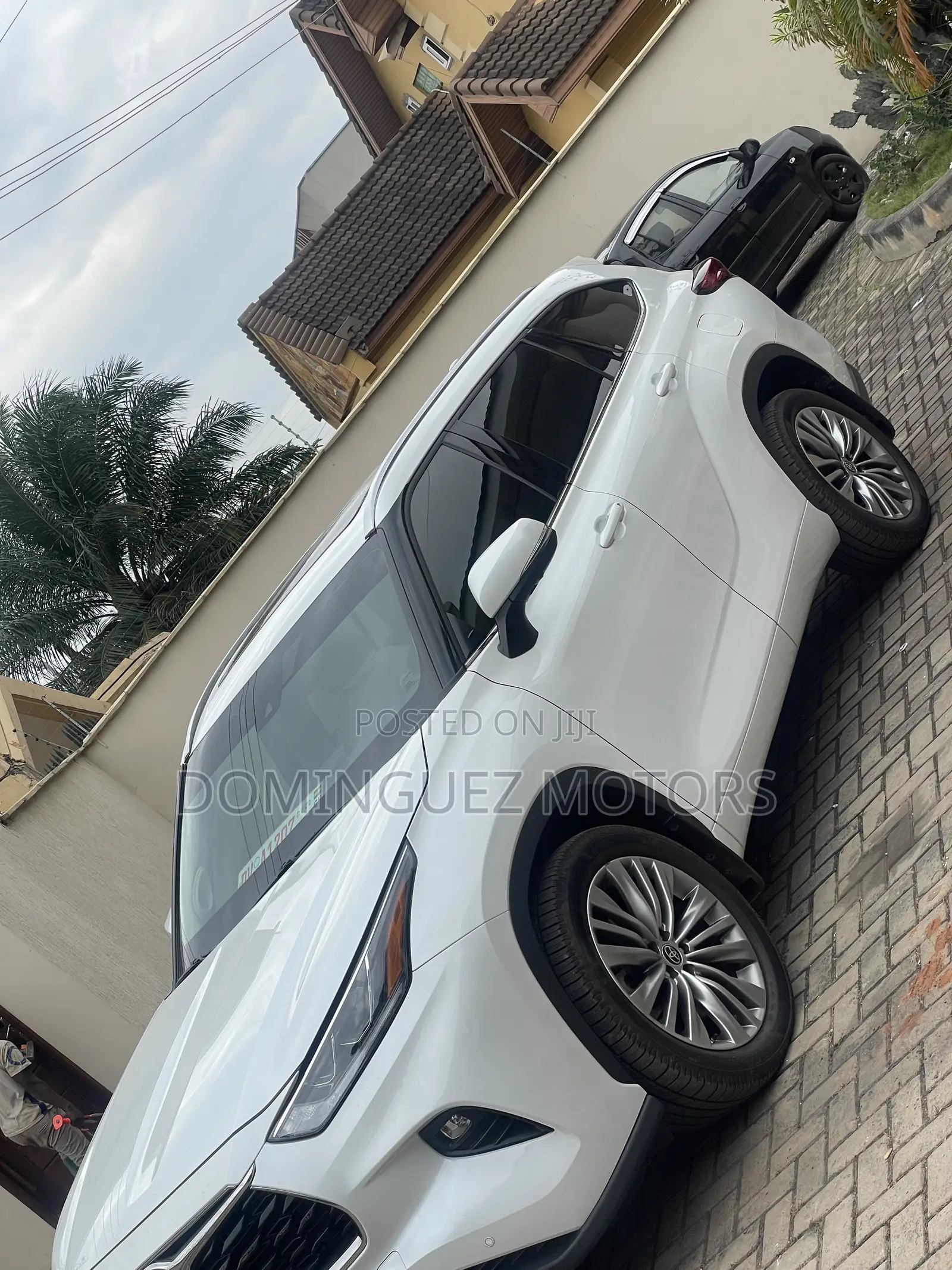 Toyota Highlander Platinum AWD 2023 White