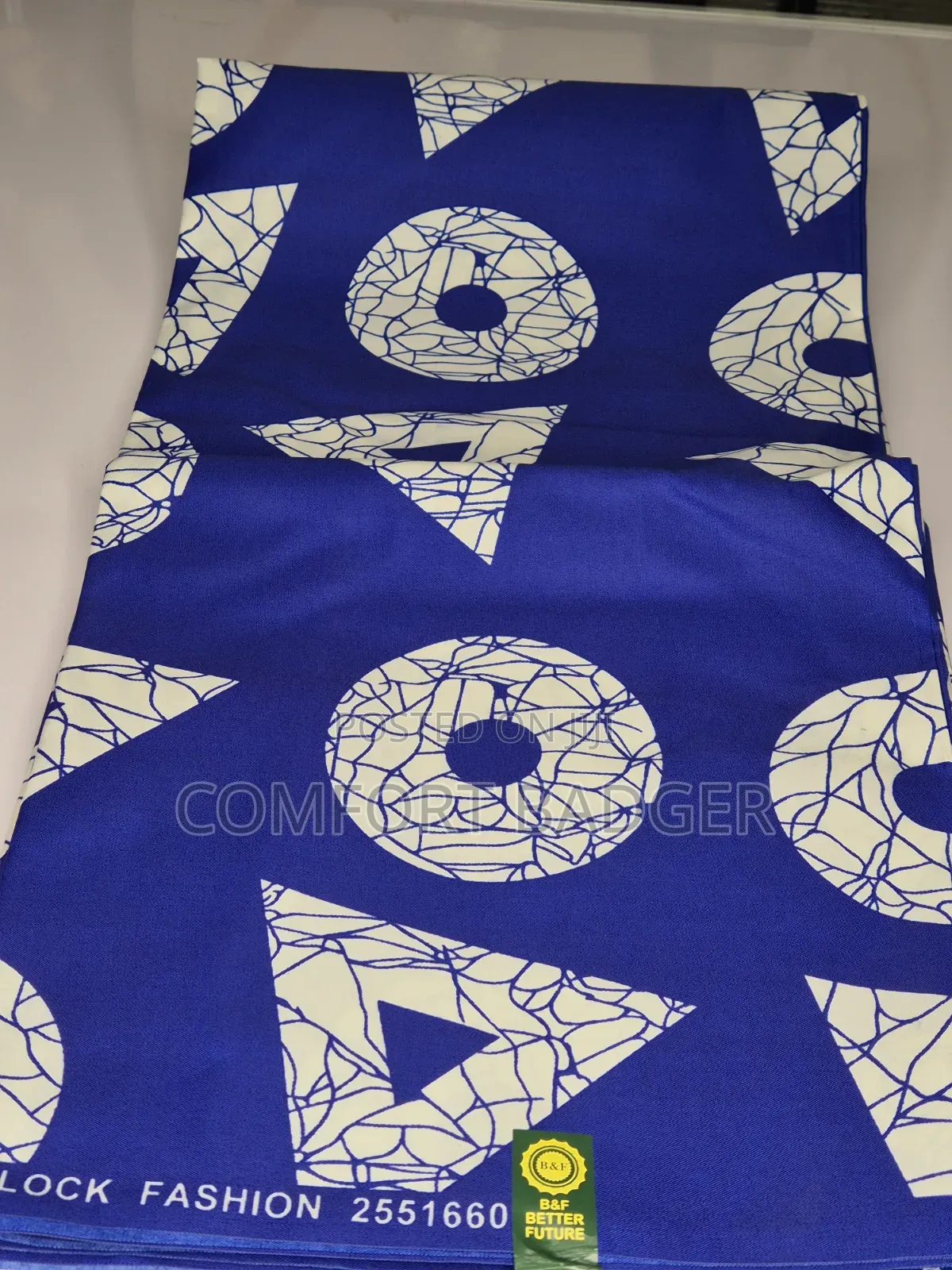 Circle and Triangle Small African Print in 6 Yards