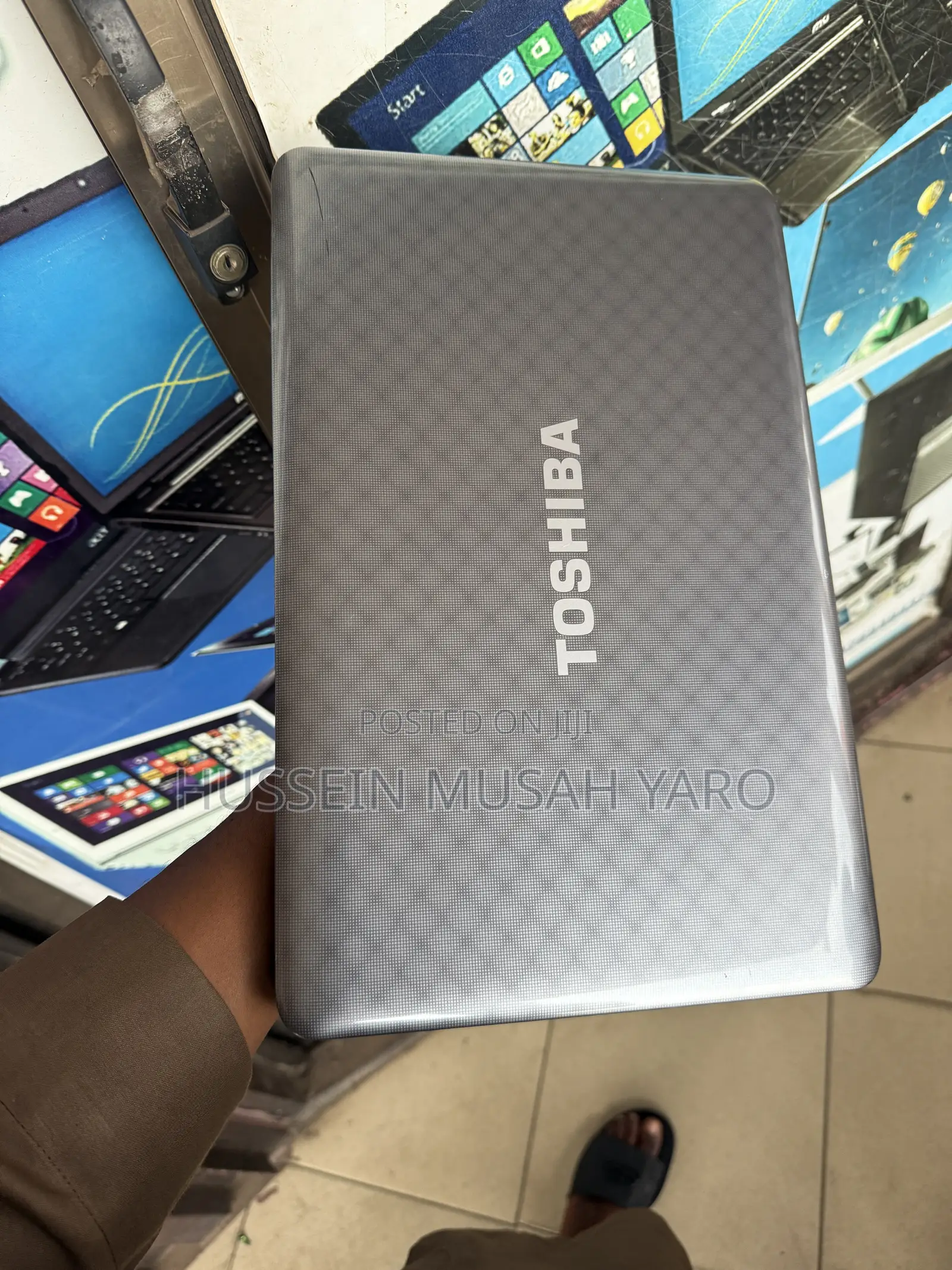 Laptop Toshiba Satellite L755 4GB Intel Core i3 HDD 320GB