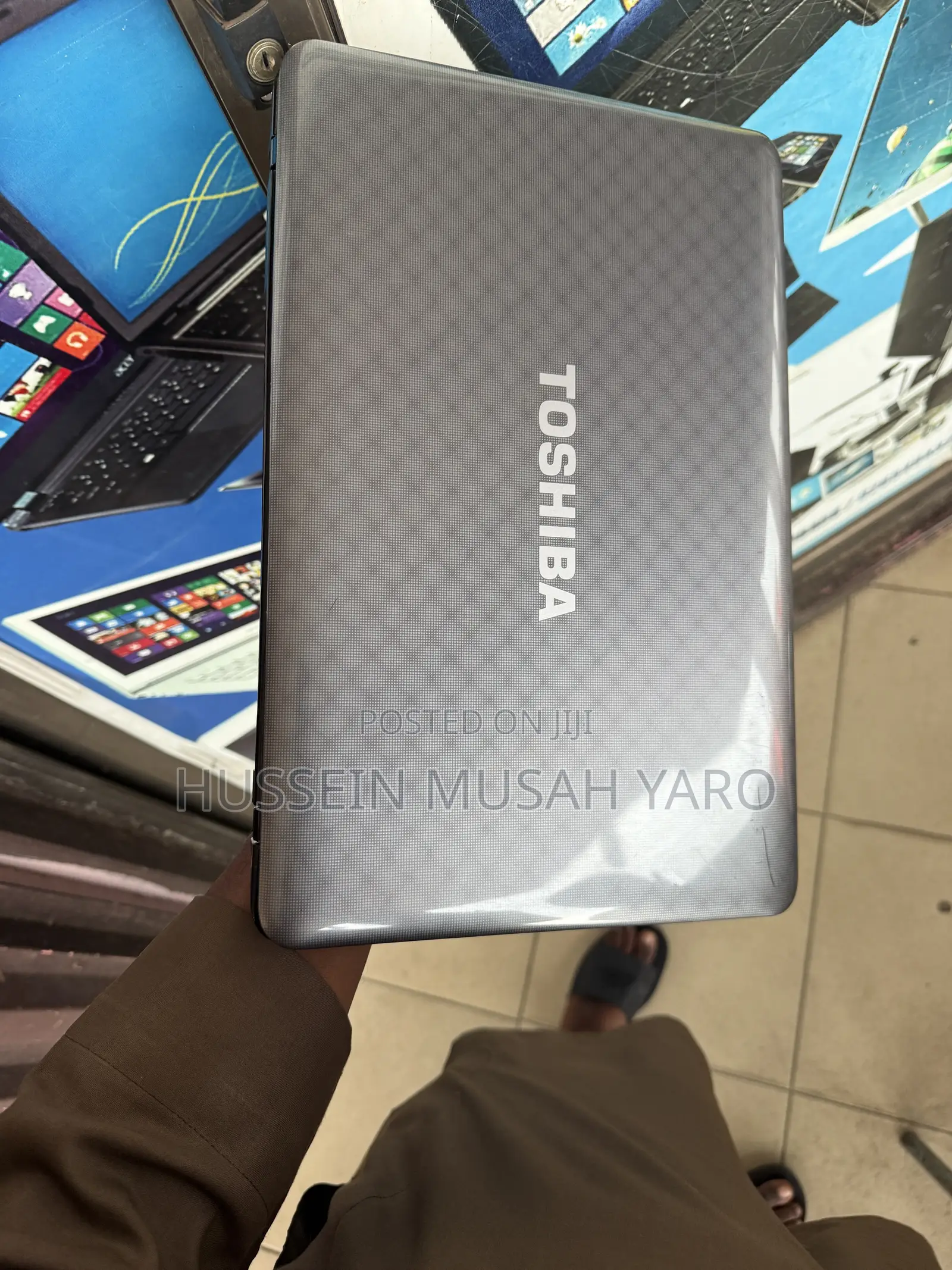 Laptop Toshiba Satellite L755 4GB Intel Core i3 HDD 320GB