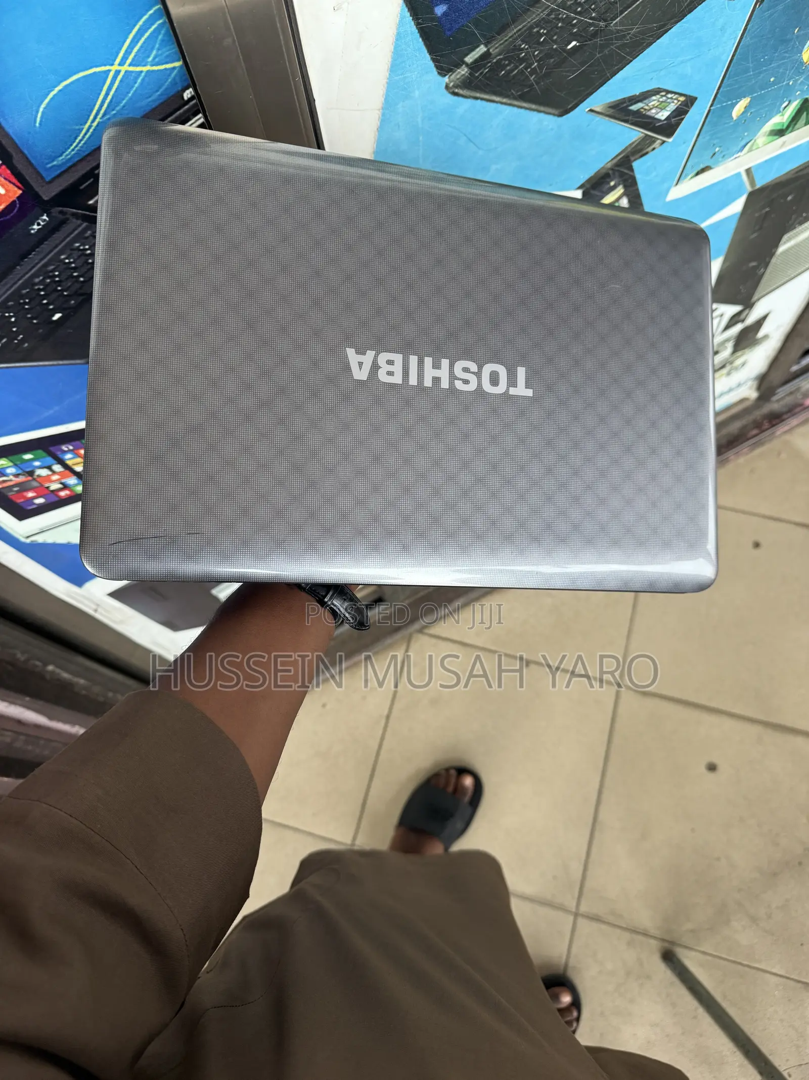 Laptop Toshiba Satellite L755 4GB Intel Core i3 HDD 320GB