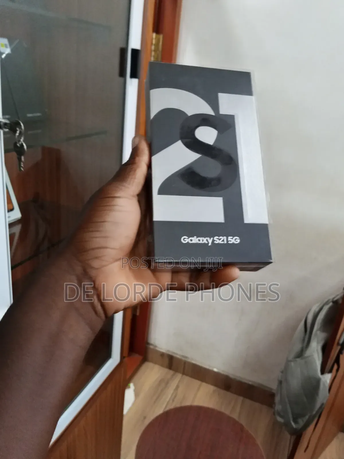 New Samsung Galaxy S21 5G 128 GB Silver