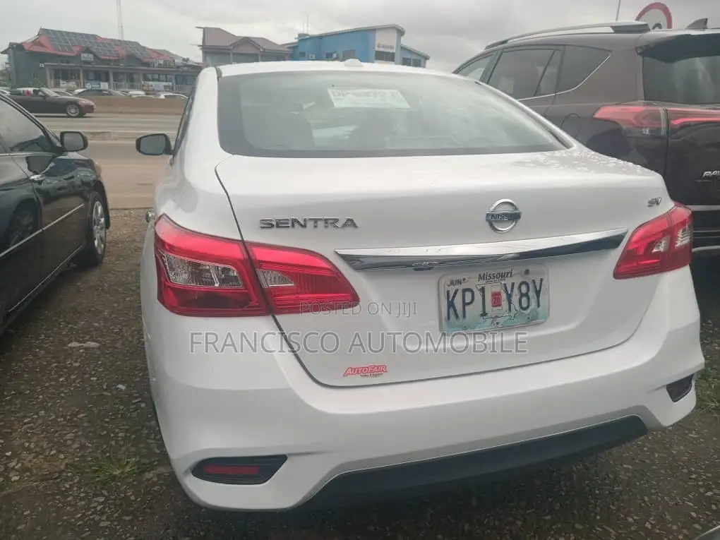 Nissan Sentra SV 2018 White