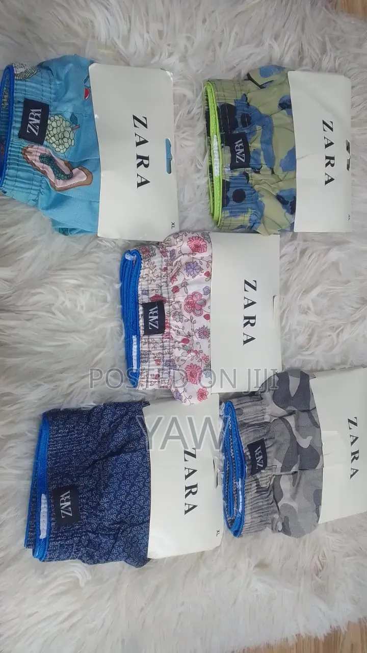 Zara Boxer