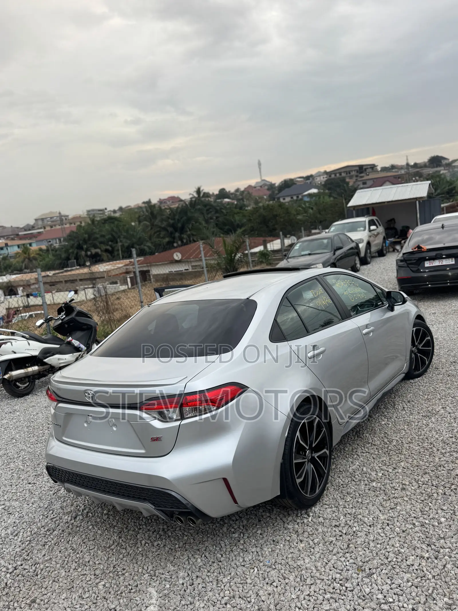 Toyota Corolla SE 2020 Silver