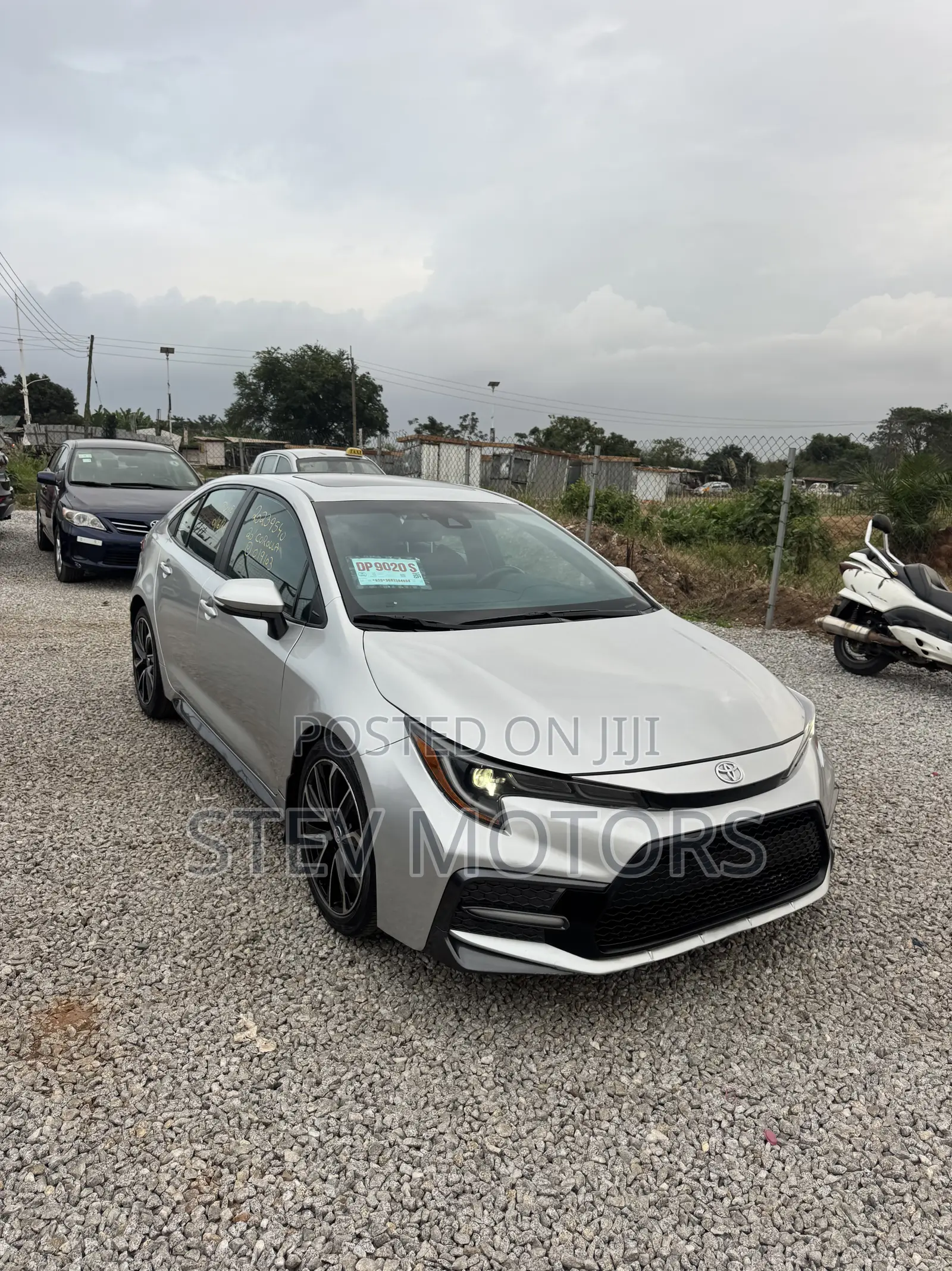 Toyota Corolla SE 2020 Silver