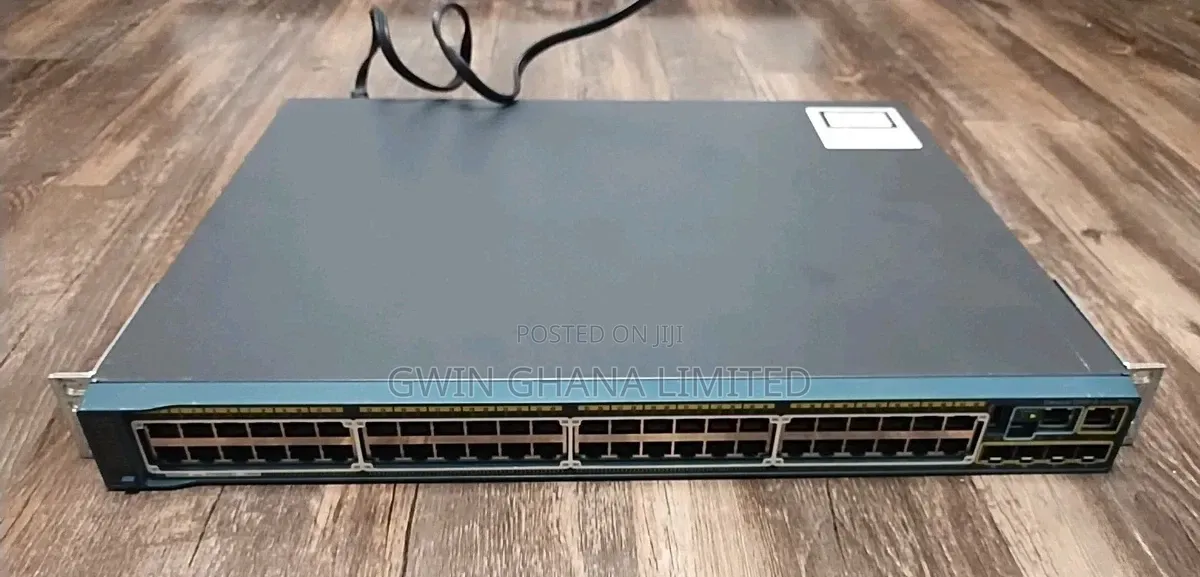 Cisco Catalyst (WS-C2960S-48LPD-L) 48-Ports Gigabit Manged Switch+ SFP
