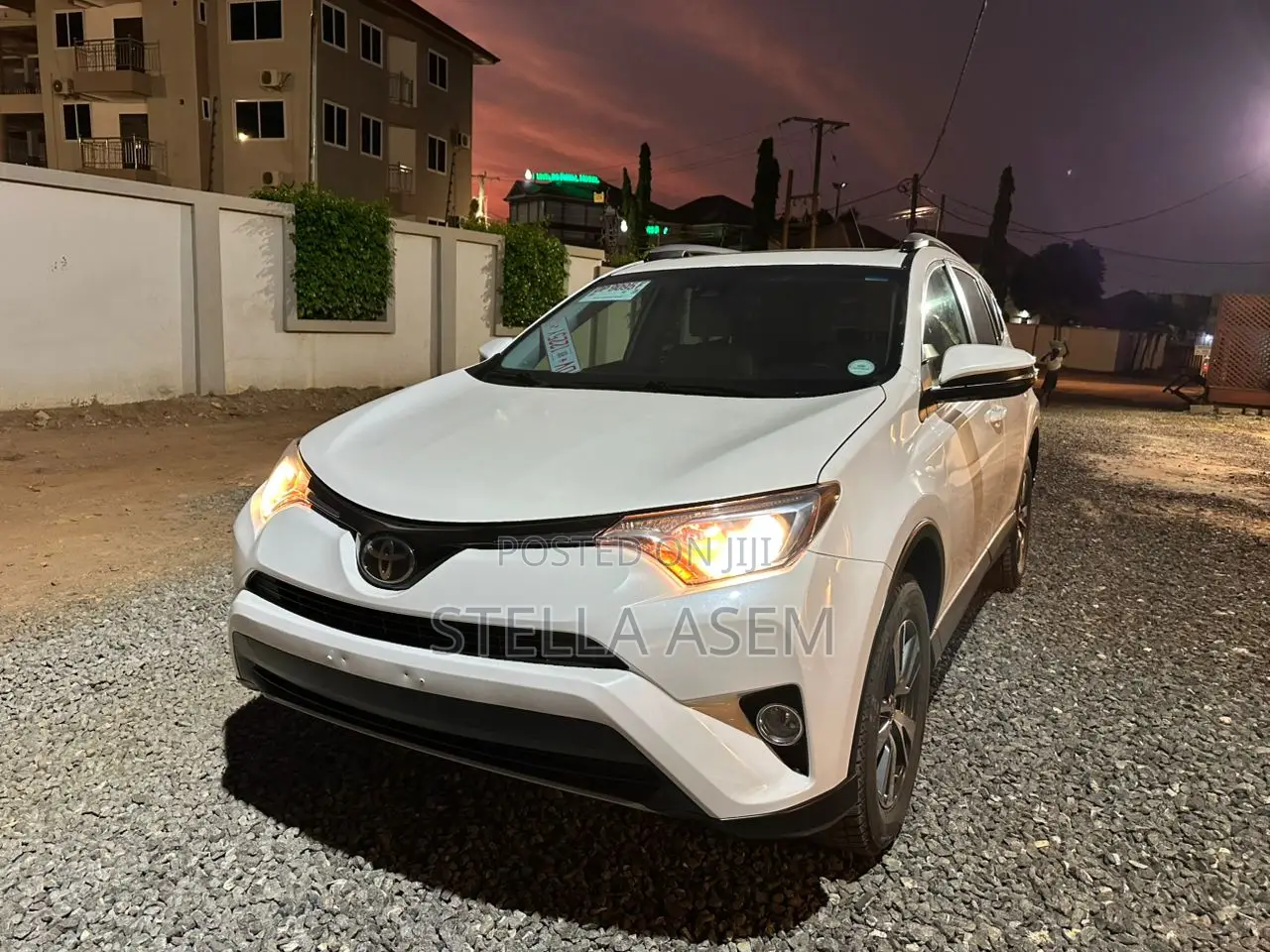 Toyota RAV4 2017 White