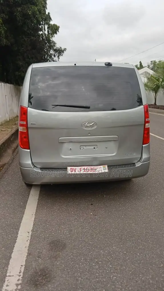 Hyundai Starex 2016 Grey