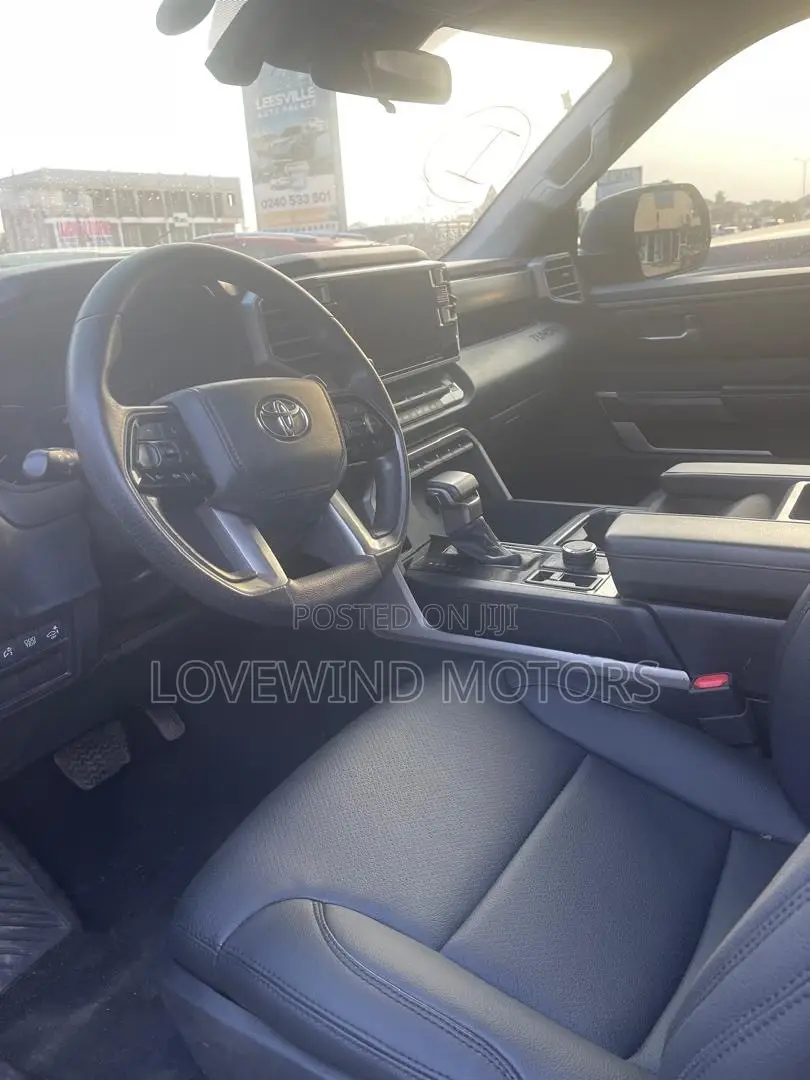 Toyota Tundra SR5 2022 Red