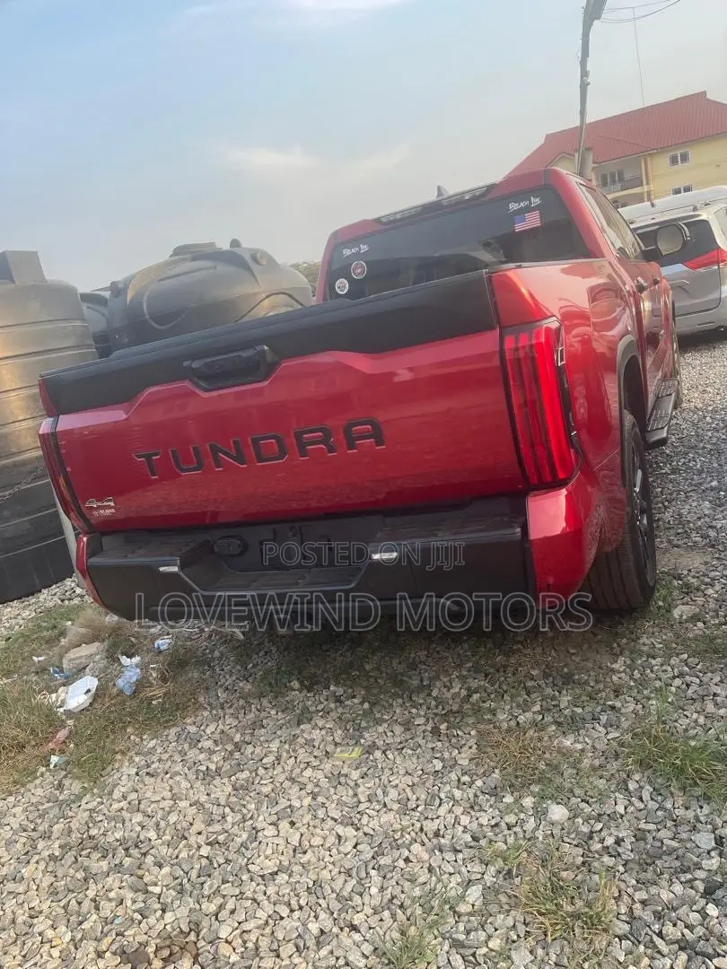Toyota Tundra SR5 2022 Red