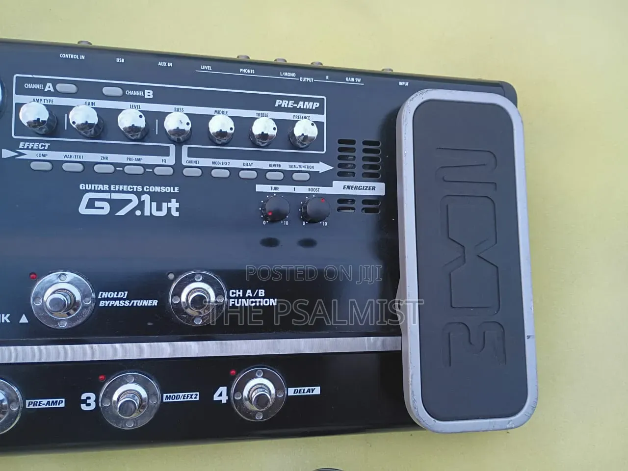 Zoom G7.1ut Guitar Effects Console