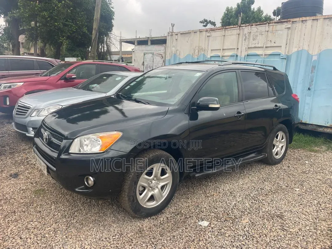 Toyota RAV4 2011 Blue