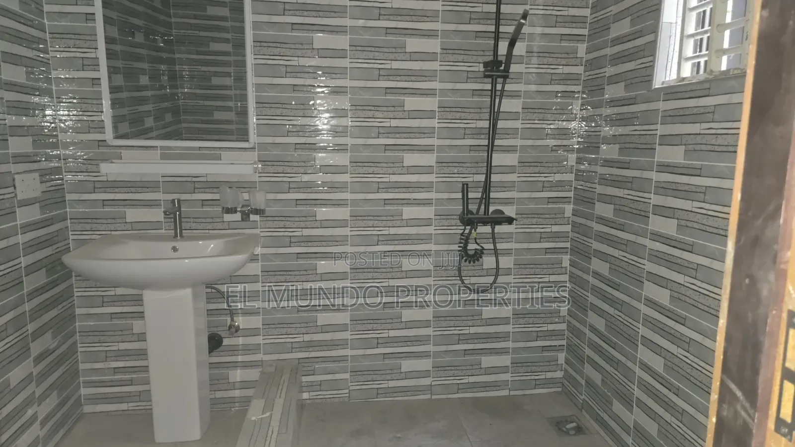 2bdrm Apartment in Pokukrom, Kumasi Metropolitan for rent